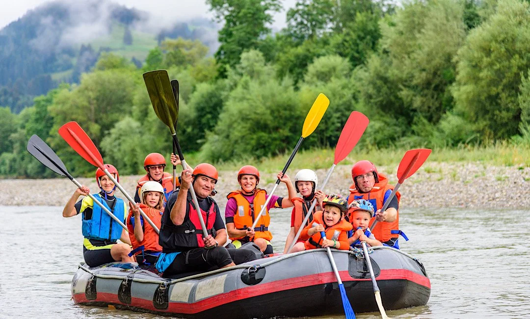 Family Friendly Rafting with Deschutes River Adventures in Maupin, OR