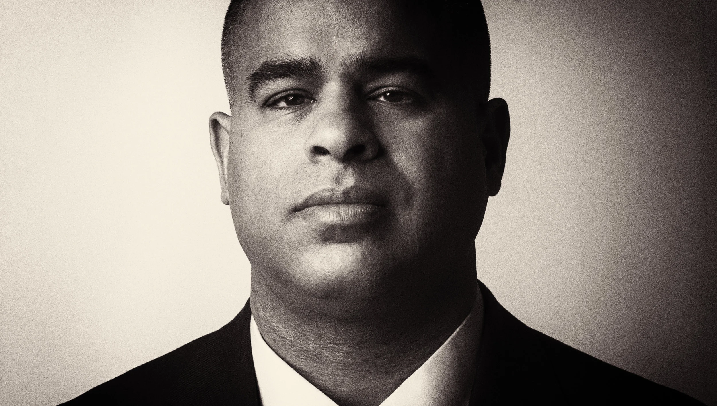 Luis_Portrait_B&W.jpg