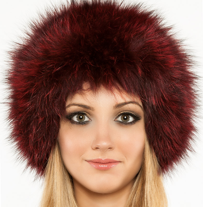 Blond Model_Red Hat.jpg
