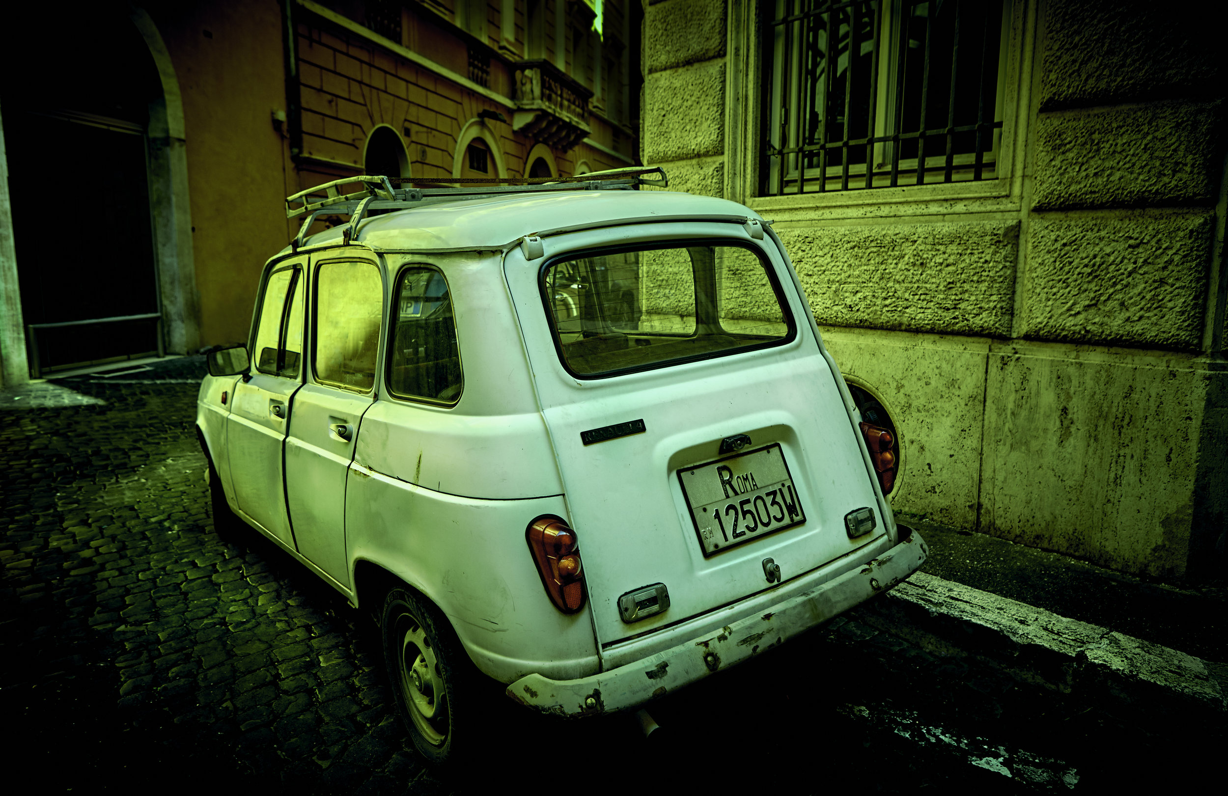 Roma_Car_0874 1.jpg