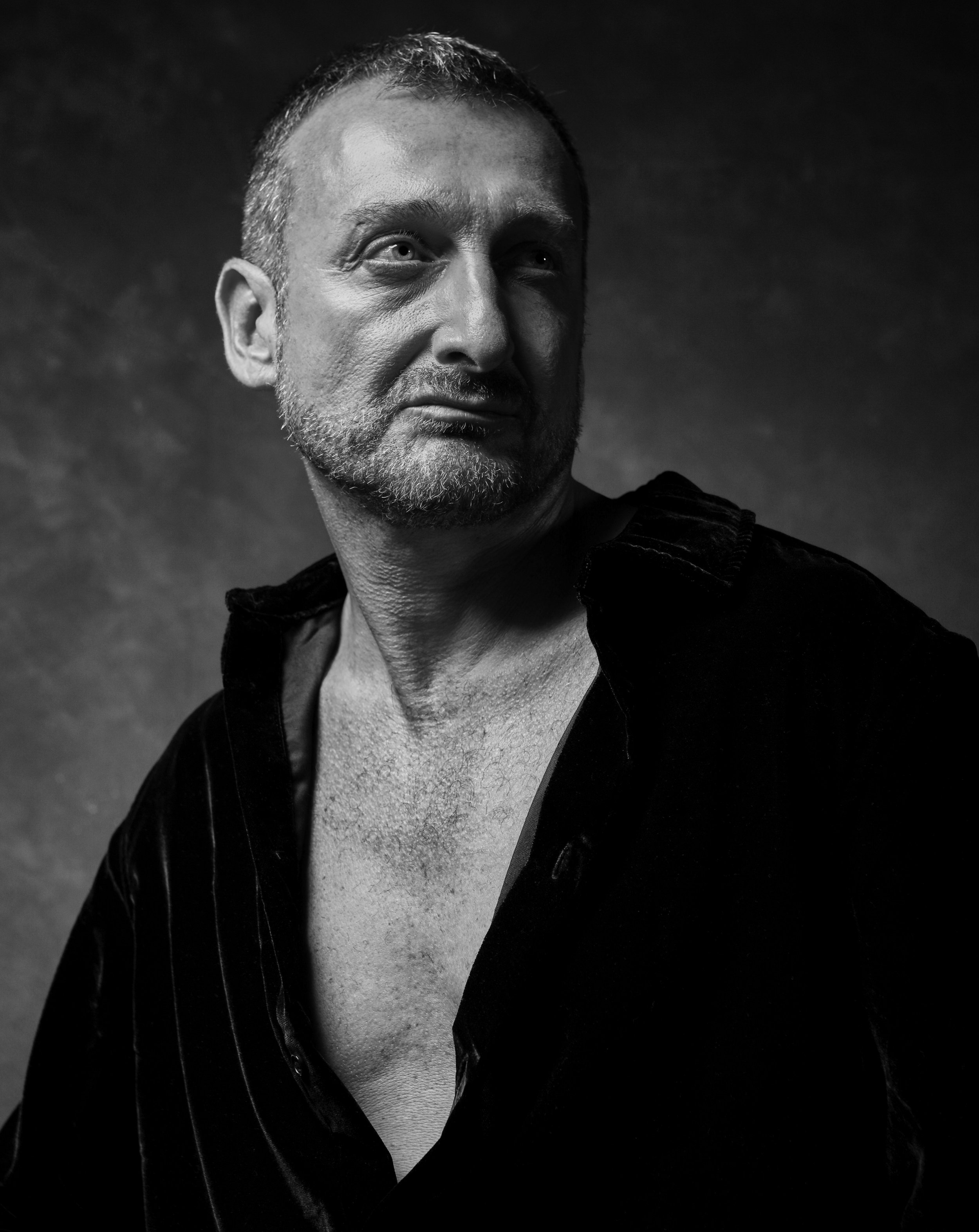 Male Portrait Wth Black Shirt_B&W.jpg