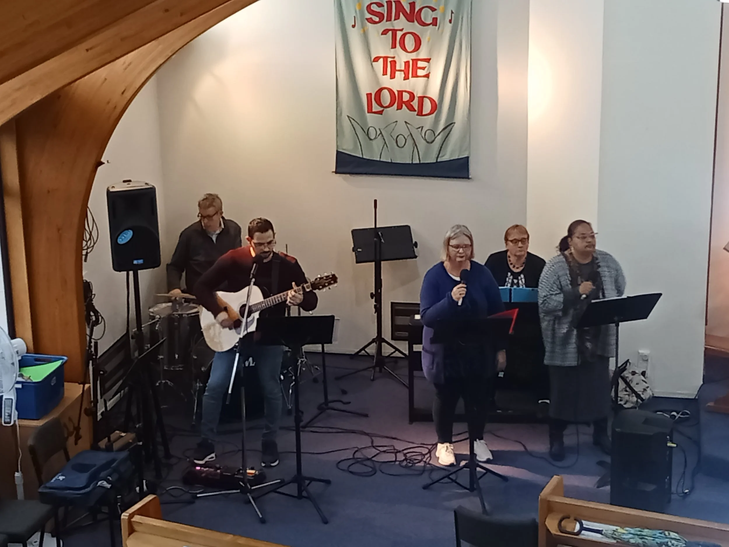 Worship Team.jpg