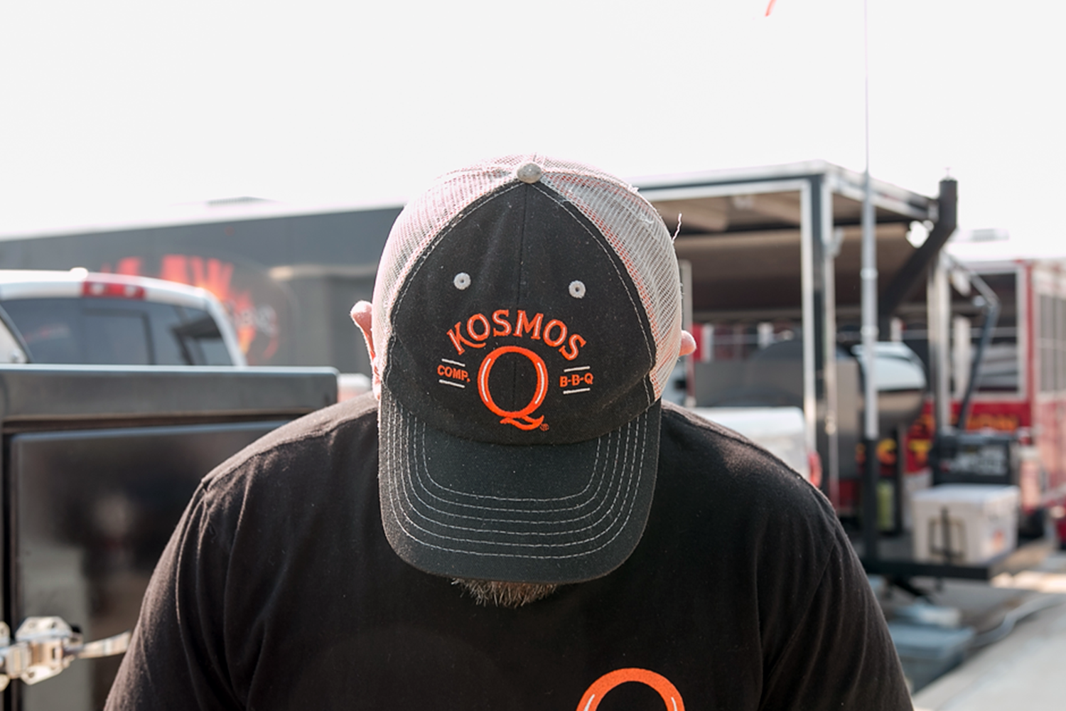 kosmosq_visual identity_kos hat.png