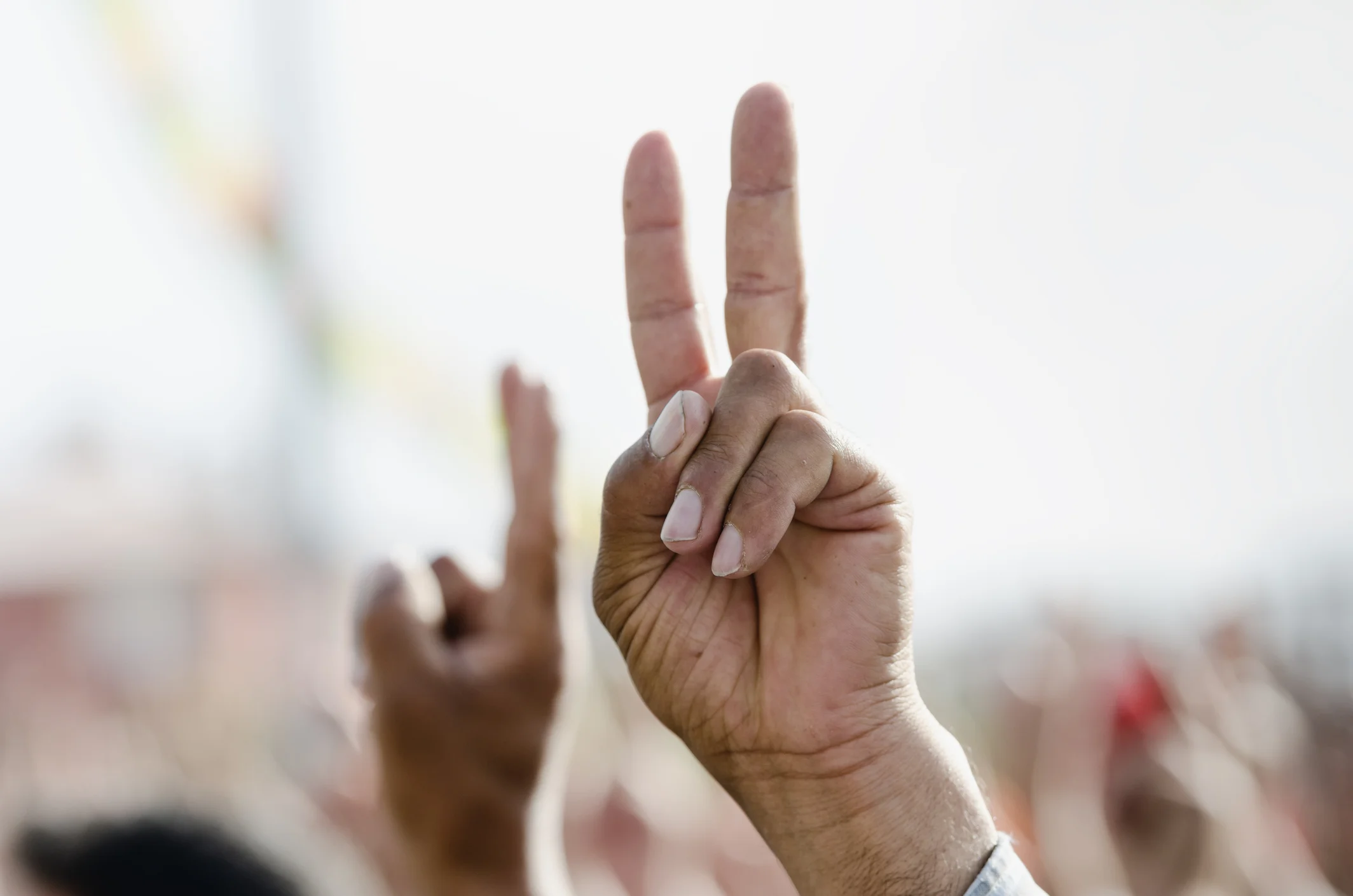 Man making peace sign for Mindsailing empathy practice area