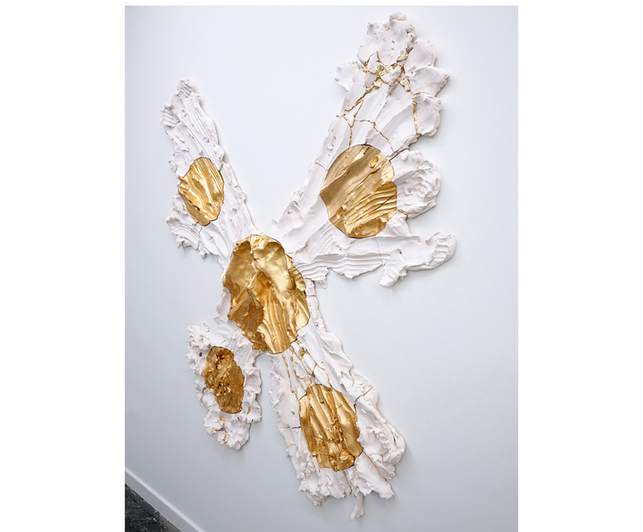 BRIE RUAIS (side view) Spreading Out from Center in Five Directions (Premonition of a Butterfly), 130lbs , 2016, ceramic, gold leaf, hardware, 66" x 60" x 3.5"