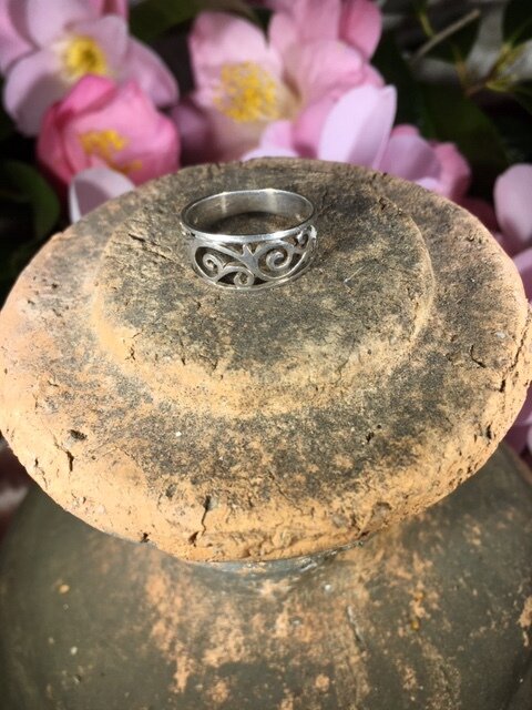 Marvelous open cut sterling silver vintage ring