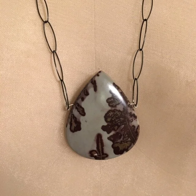 Flower jasper pendant necklace 