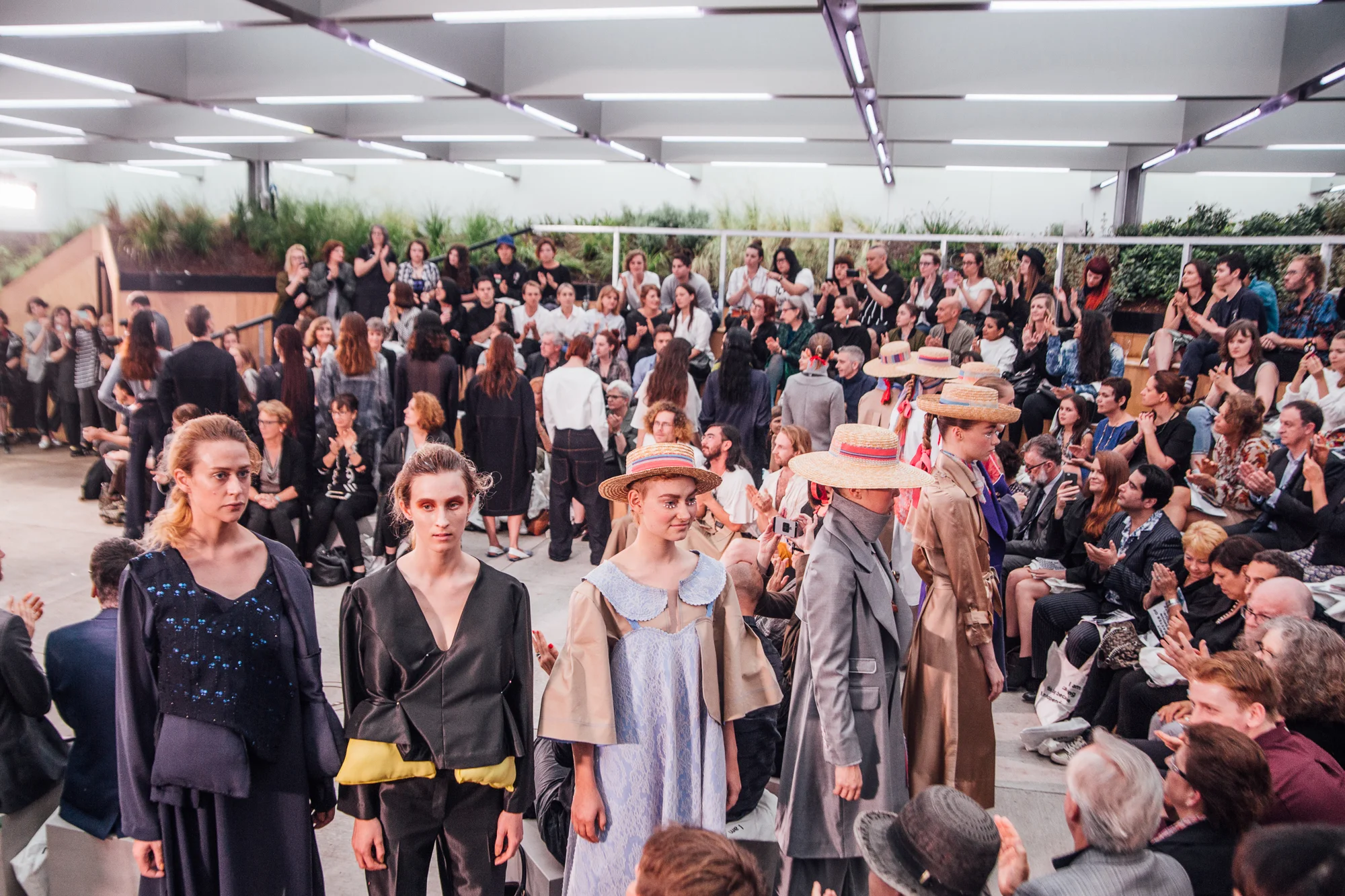 171116_MMeets—RMIT Master of Fashion Design Graduate Show-111.jpg