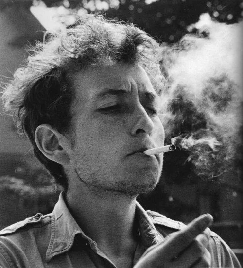 Is it true that Bob Dylan ate hallucinogenic mushrooms in Ecuador?