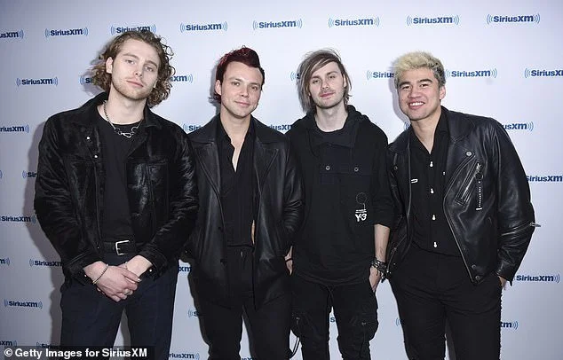 5sos pic.jpg