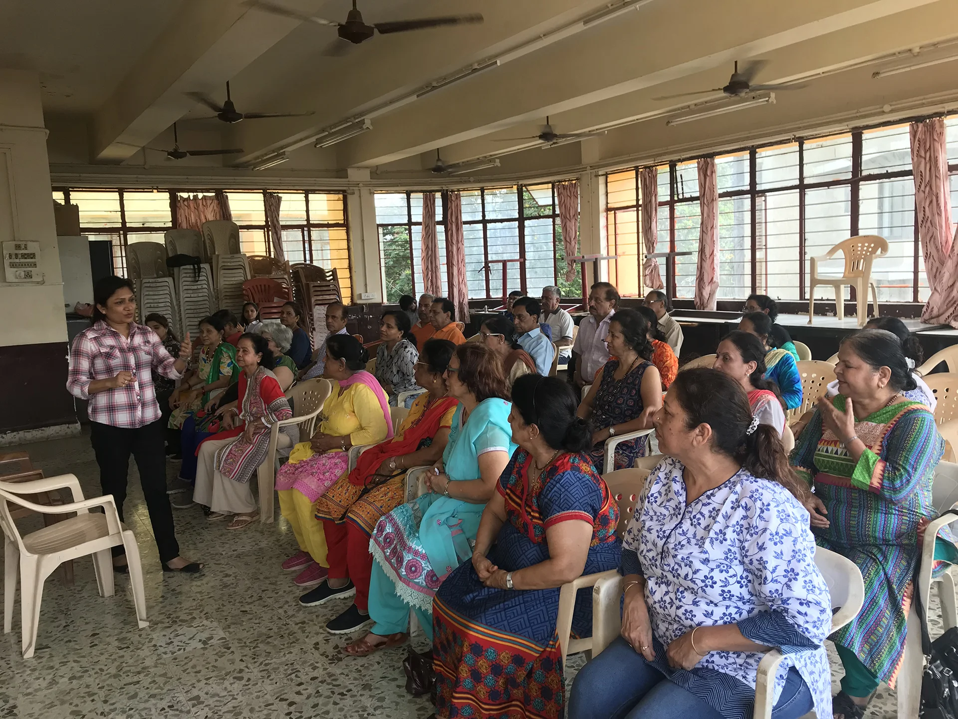  Rajshree Vora giving information on healthcare and pain management with practical demonstration to the members of dignity foundation. 