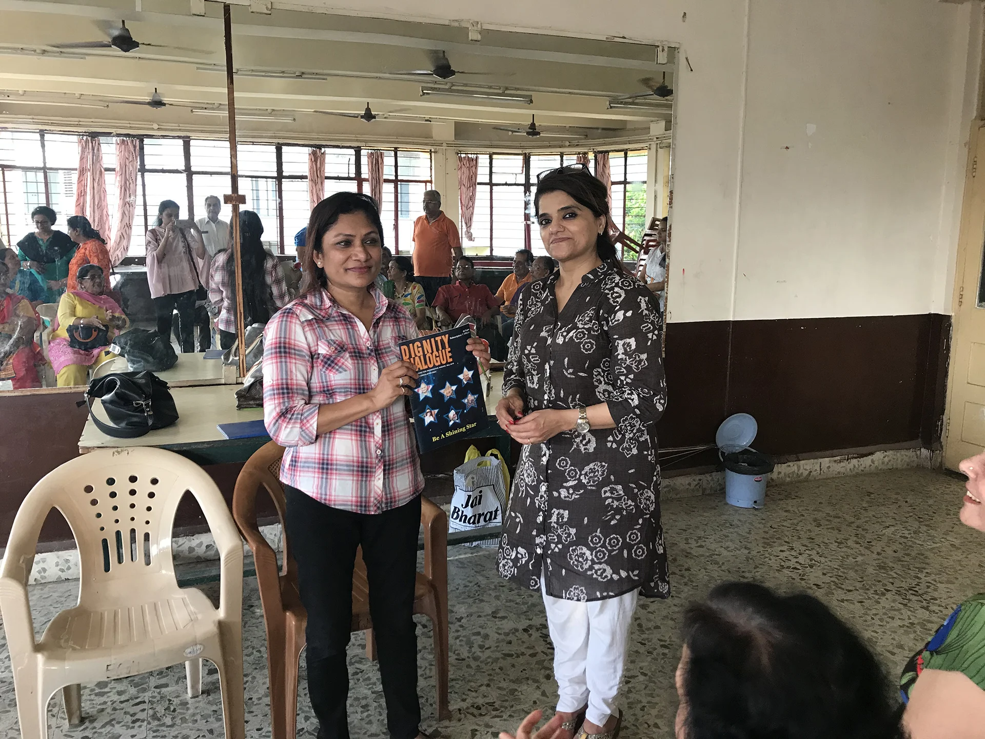  Rajshree Vora giving information on healthcare and pain management with practical demonstration to the members of dignity foundation. 