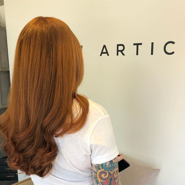 Our long time client Erin loving her gorgeous new colour 👩🏼&zwj;🦰💇&zwj;♀️
.
.
.
.
.
.
. #nofilter #davines #hair #floreat #perthhairdresser #copper #curls #colour #perthsalon #articohair #cambridgestreet