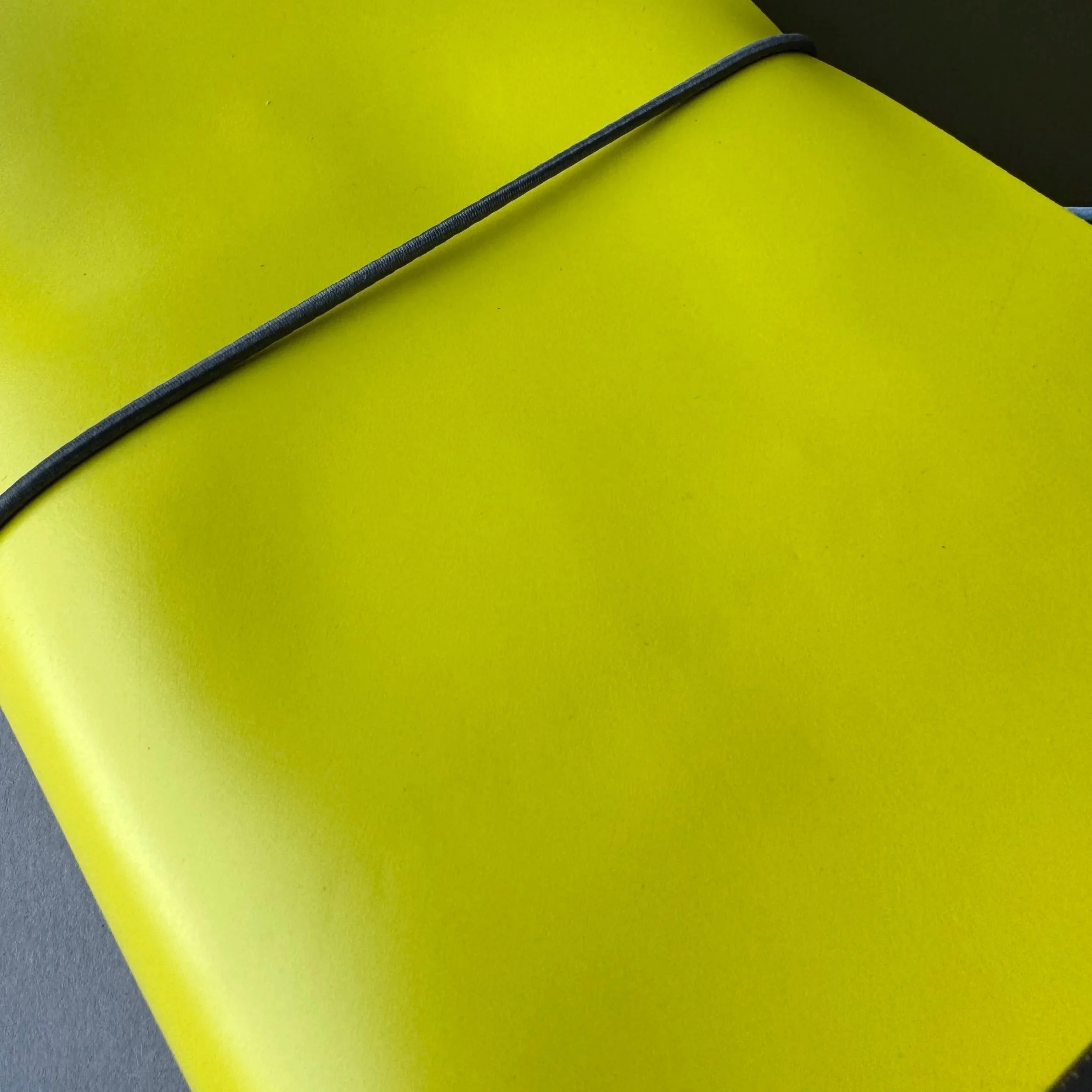 Ledernotizbuch Gelb + Grau