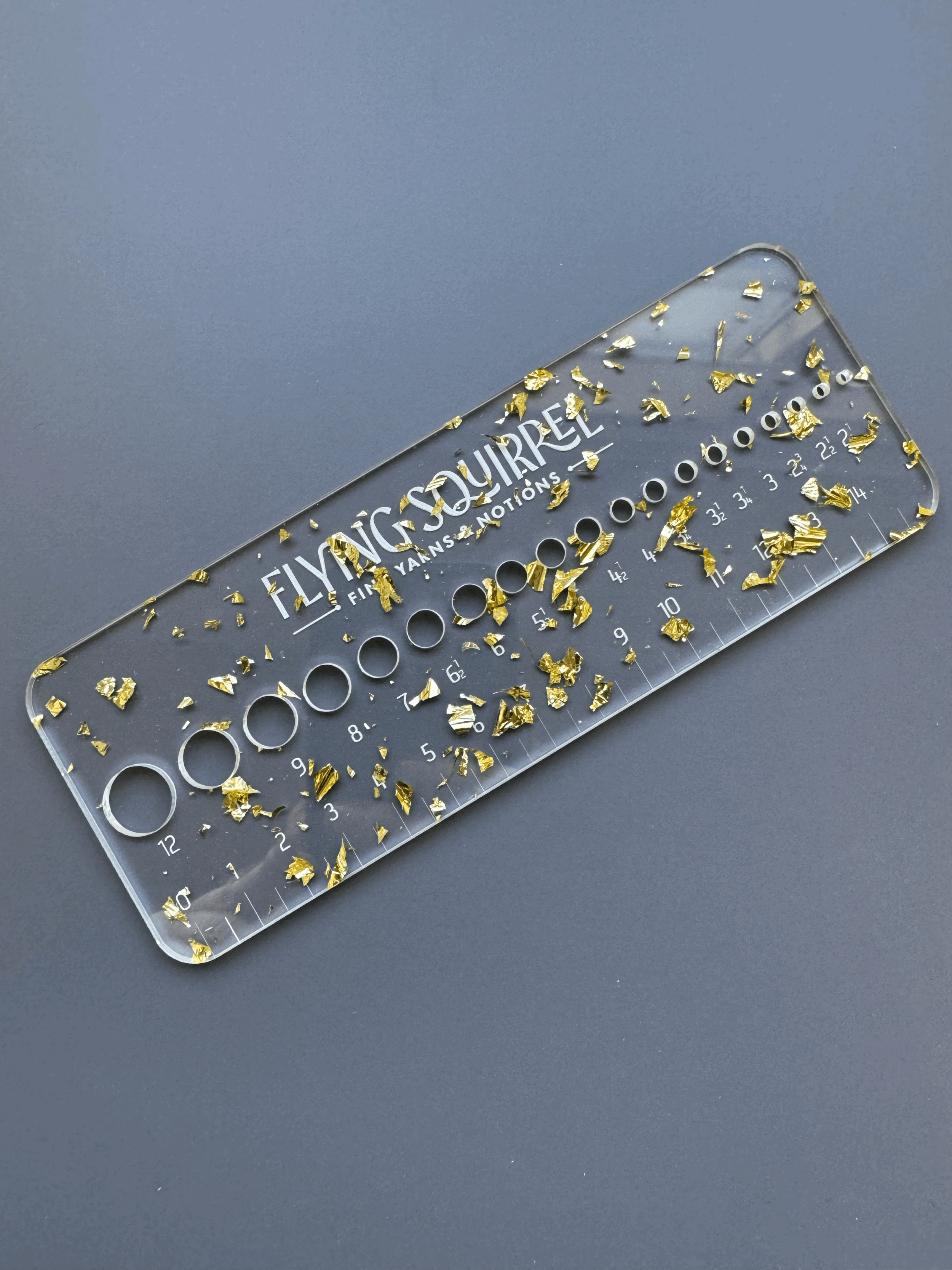 Nadelmass mit Lineal Gold Glitzer.gif