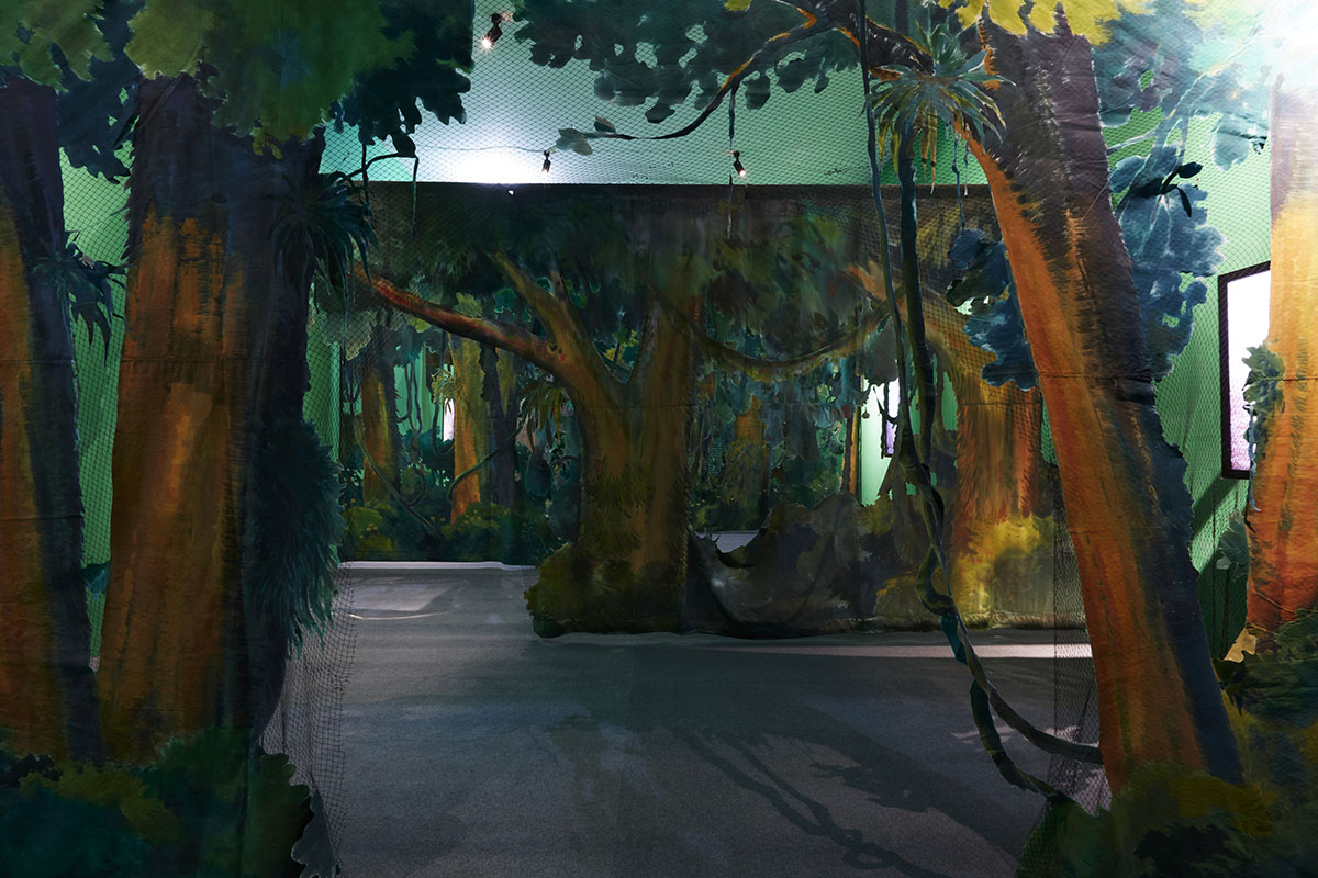 Tun Win Aung and Wah Nu, Ipso Facto , 2011-2013, Courtesy of the artists. Work realised within the framework of the exhibition at the Atelier Hermès thanks to the support of the Fondation d'entreprise Hermès. Photo courtesy of the Dhaka Art Summit and Samdani Art Foundation. Photo credit: Jenni Carter