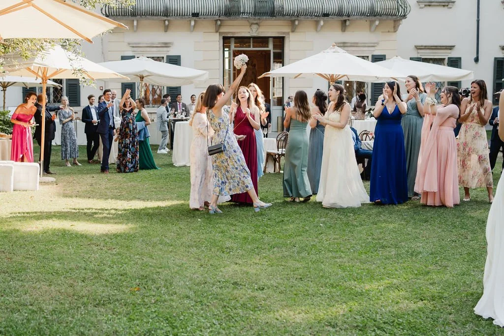 tania muser invitata bouquet ospiti aperitivo