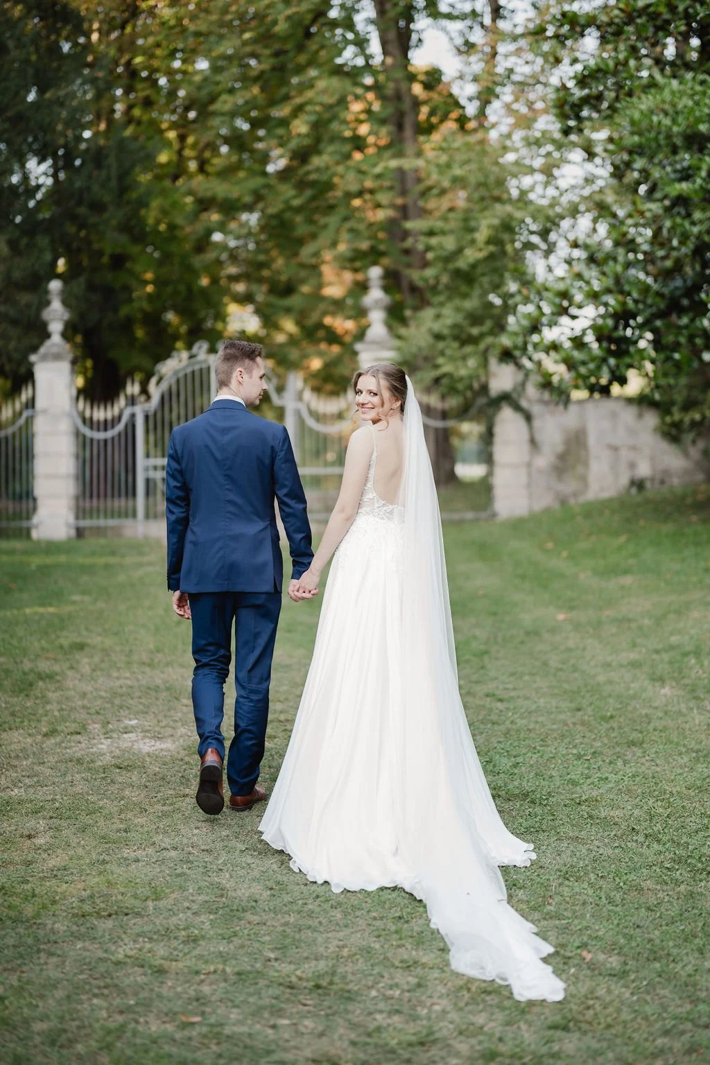 Tania Muser Italian wedding floral designer newly wed garden