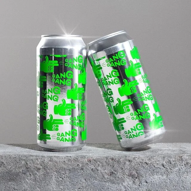 💚💚GangGang IIPA 9% 💚💚
Dry hopped with Azacca, Citra, Mosaic, and Moutere. 
N&auml;r den f&ouml;rst sl&auml;pptes p&aring; Bolaget i m&aring;ndags s&aring;lde webblagret slut p&aring; under tv&aring; minuter(GANG❗️)Nu kommer p&aring;fyllningen in 