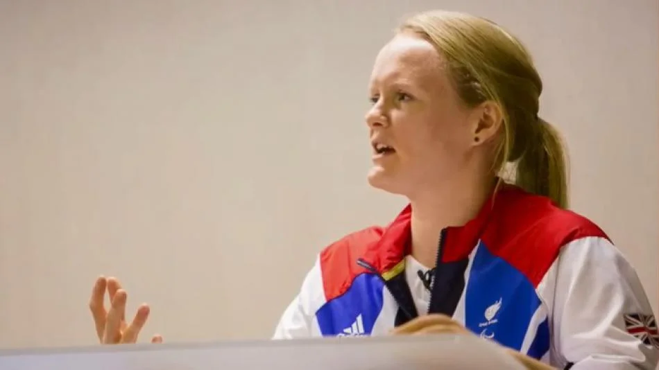 Susie giving a speech to the Women's Network at Shell HQ in 2013