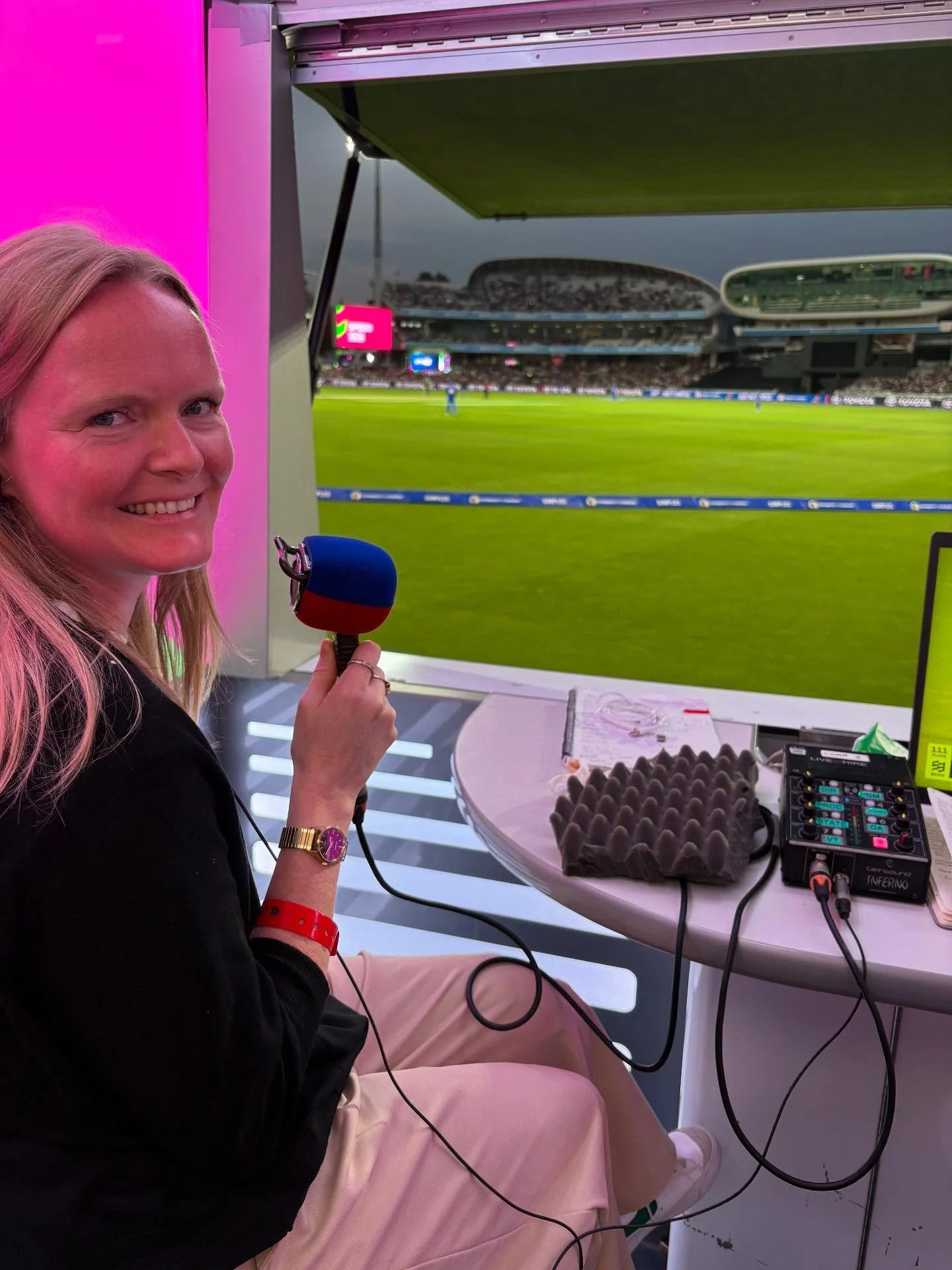 Back to my annual commentating role 🤣😜 at the #100 London Spirit V Southern Brave. 🏏