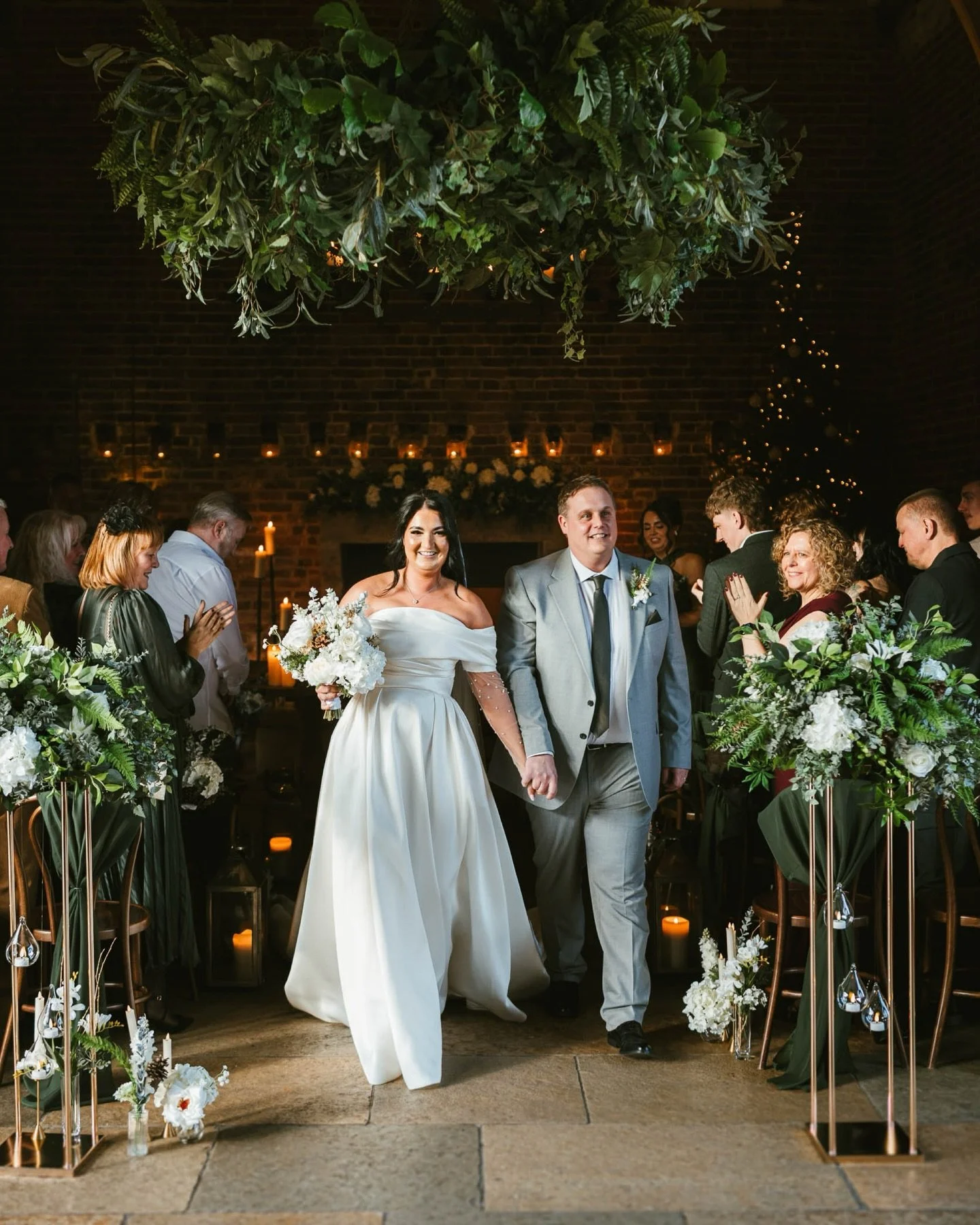 Rounding off a year of incredible weddings with Renell and Aiden at the ever dreamy @hazelgapbarn.

Particularly nice to finish off at a venue that I love and especially with such a wonderful couple. 

Hair: @perfectsilhouettehairdressing 
Make-up: @