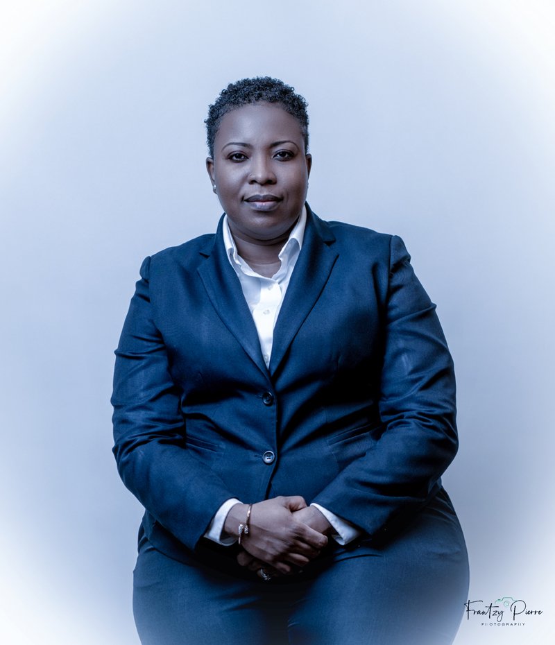 HEADSHOT PHOTOGRAPHY (17).jpg