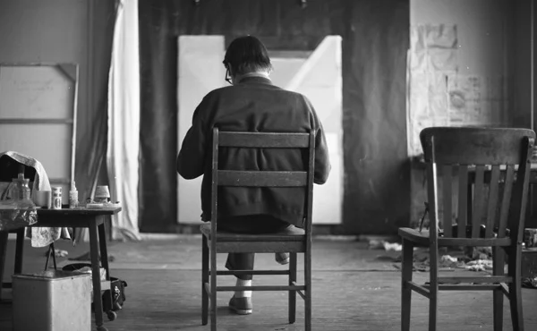 Richard Diebenkorn in his studio, 1968 – © The Richard Diebenkorn Foundation, Berkeley, Calif.