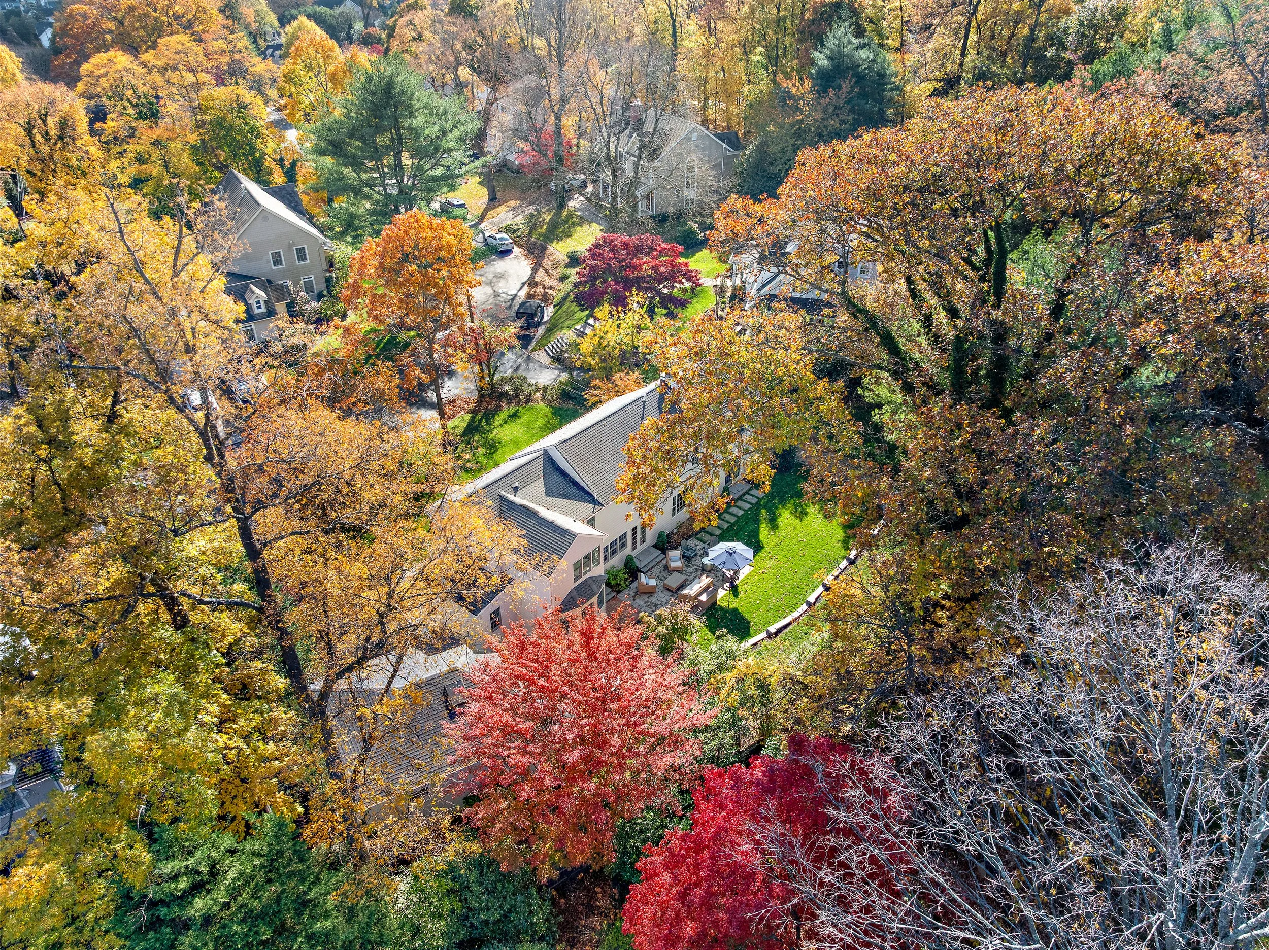 30 Crest Dr (19).jpg