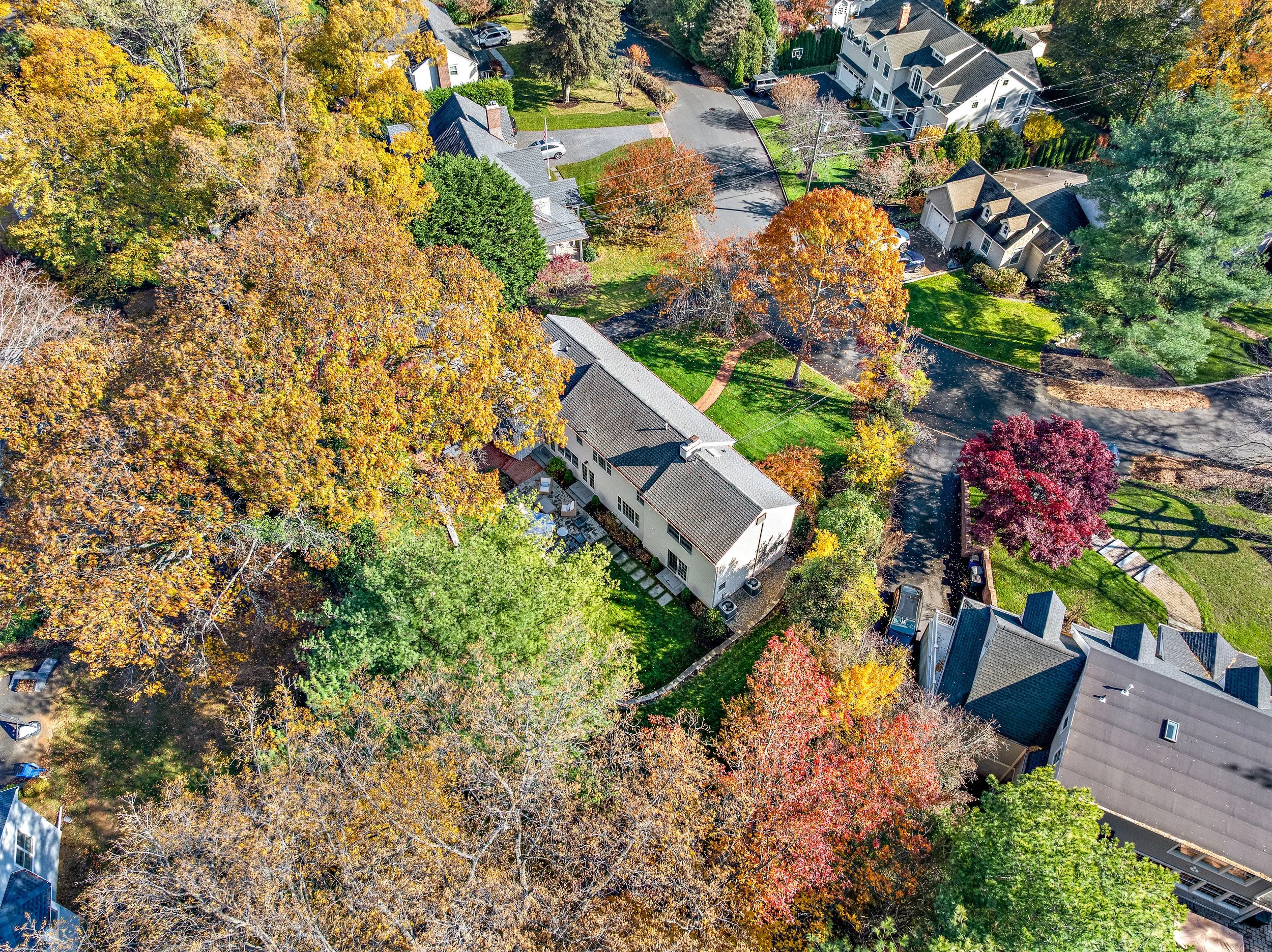 30 Crest Dr (20).jpg