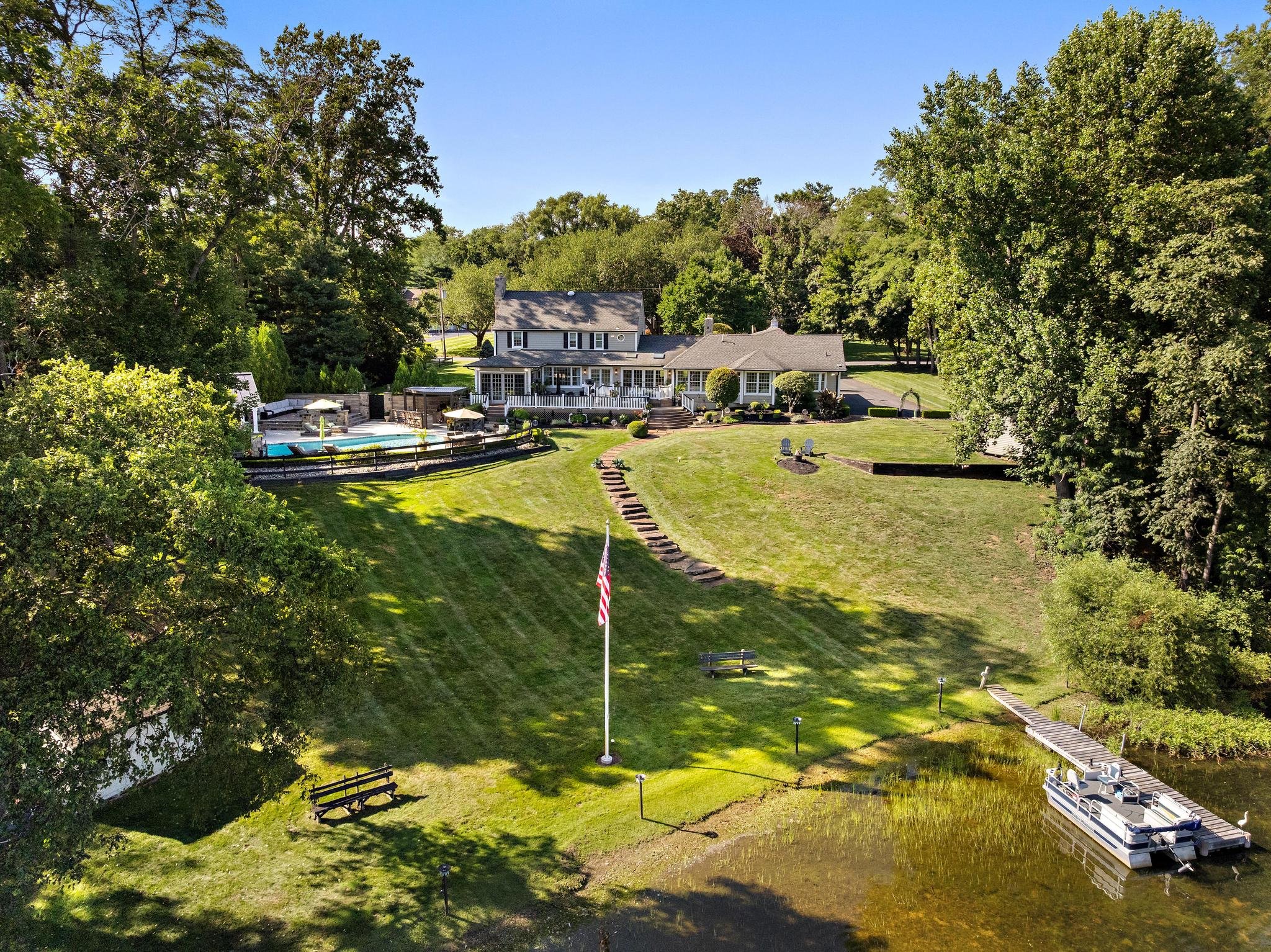 57 Beaver Dam Rd (9).jpg