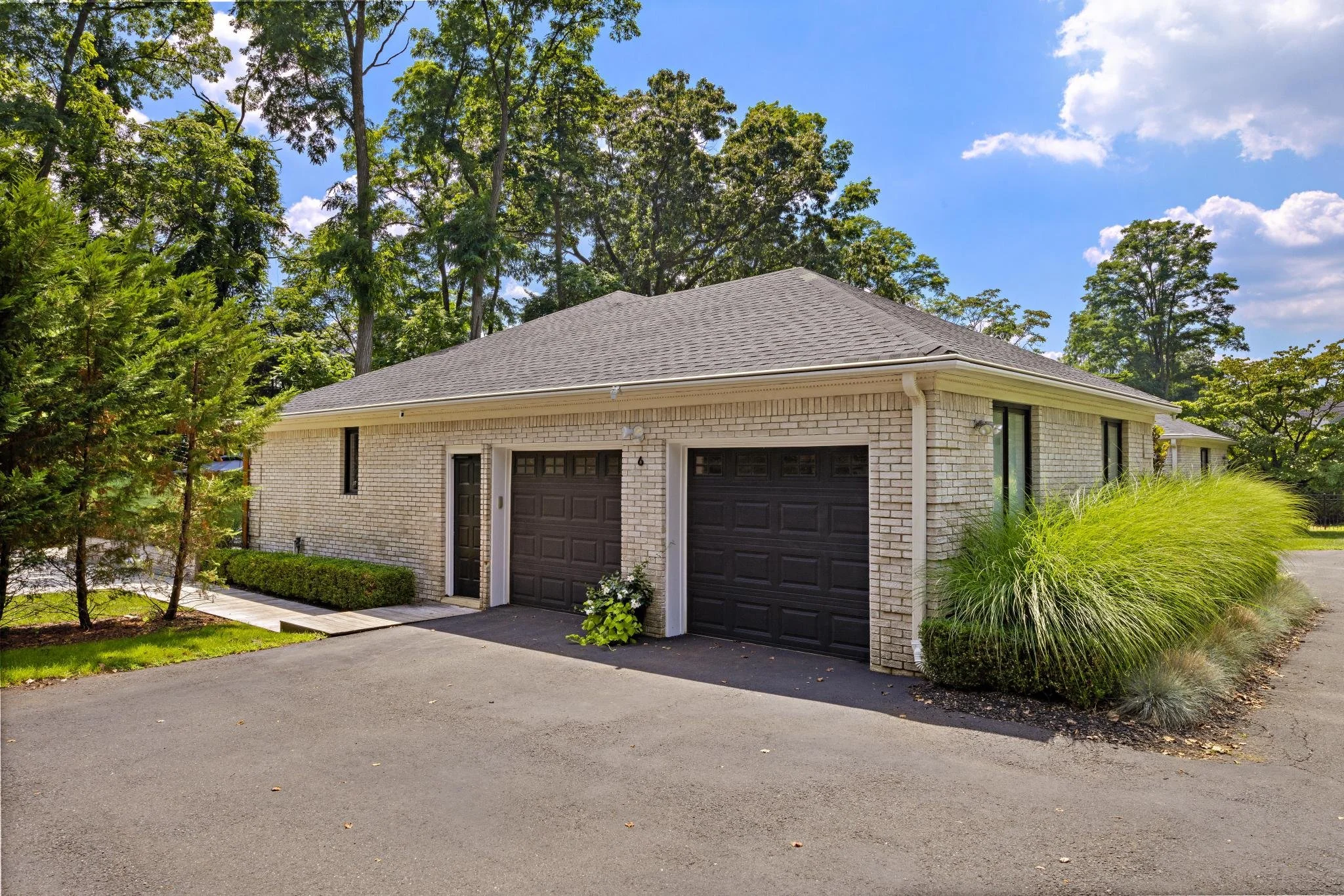 6 Cobblestone Ct (7).jpg