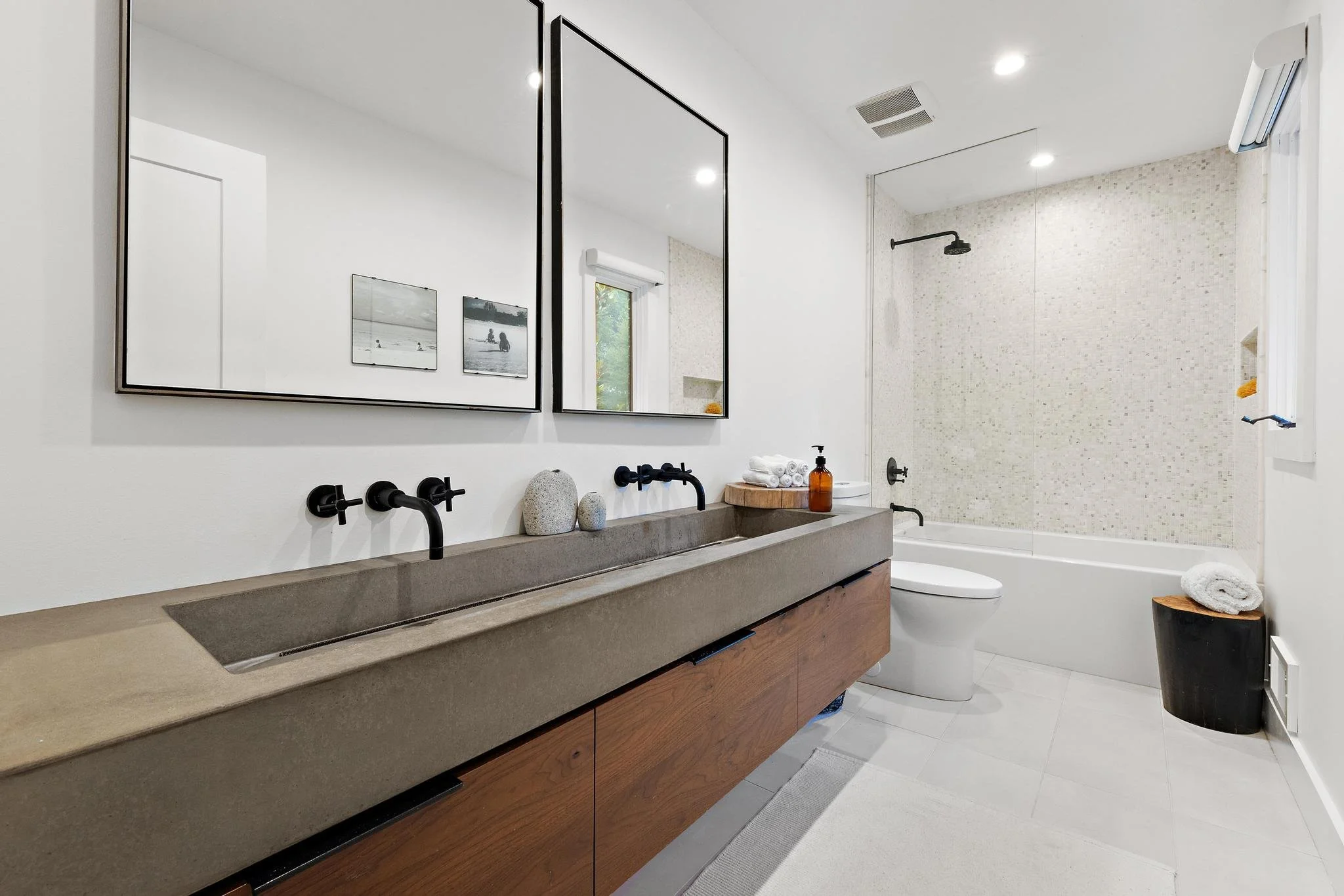 6 Cobblestone Ct (43).jpg