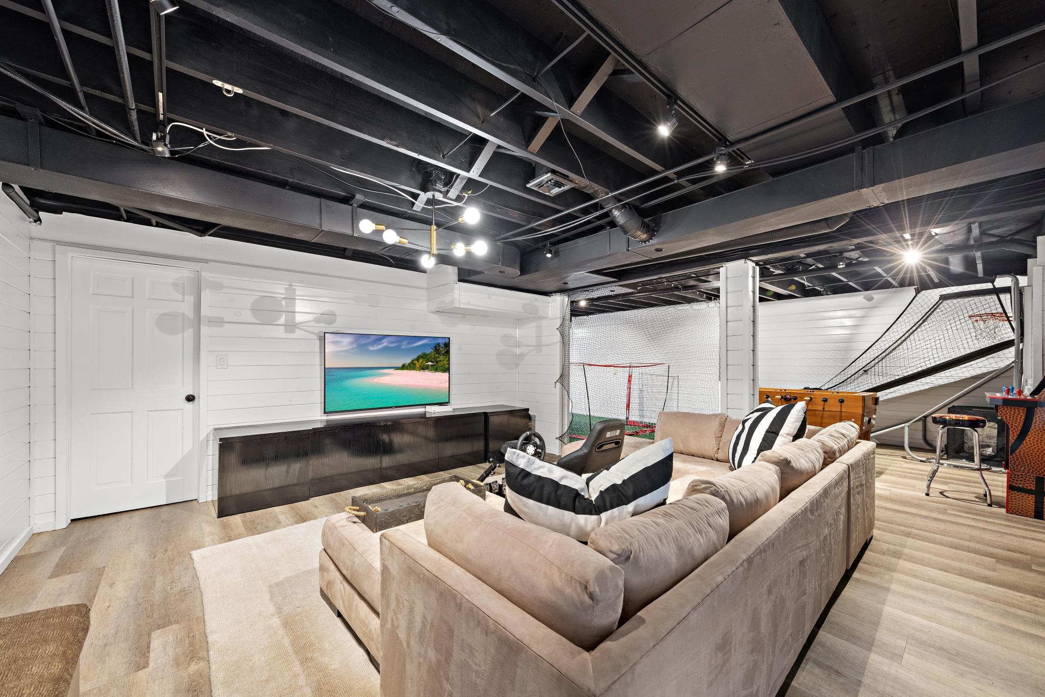 6 Cobblestone Ct (51).jpg