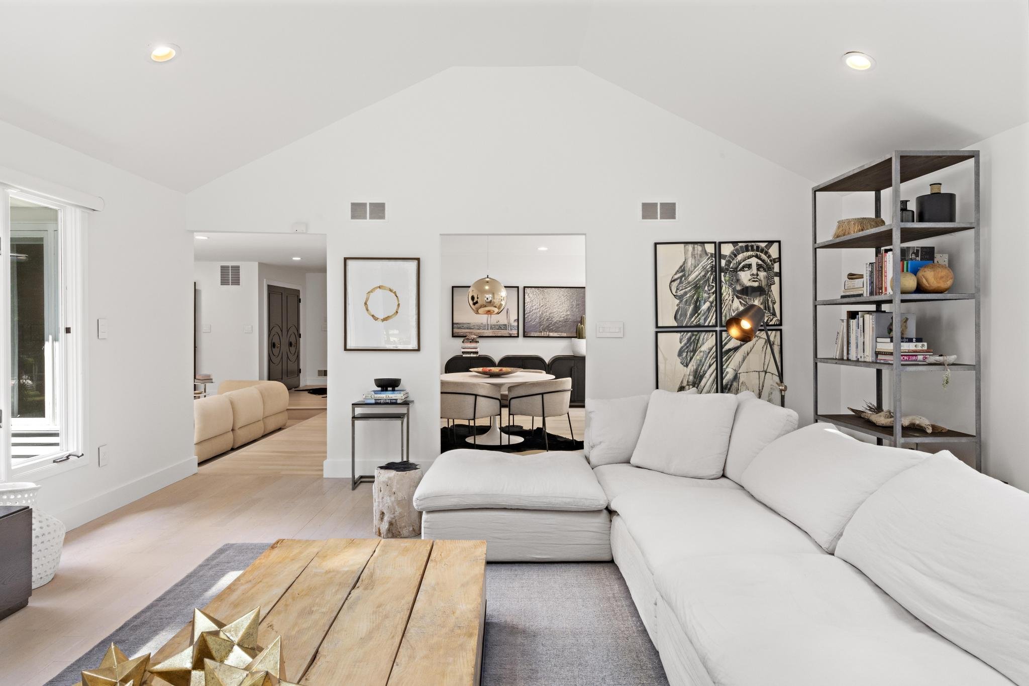 6 Cobblestone Ct (18).jpg