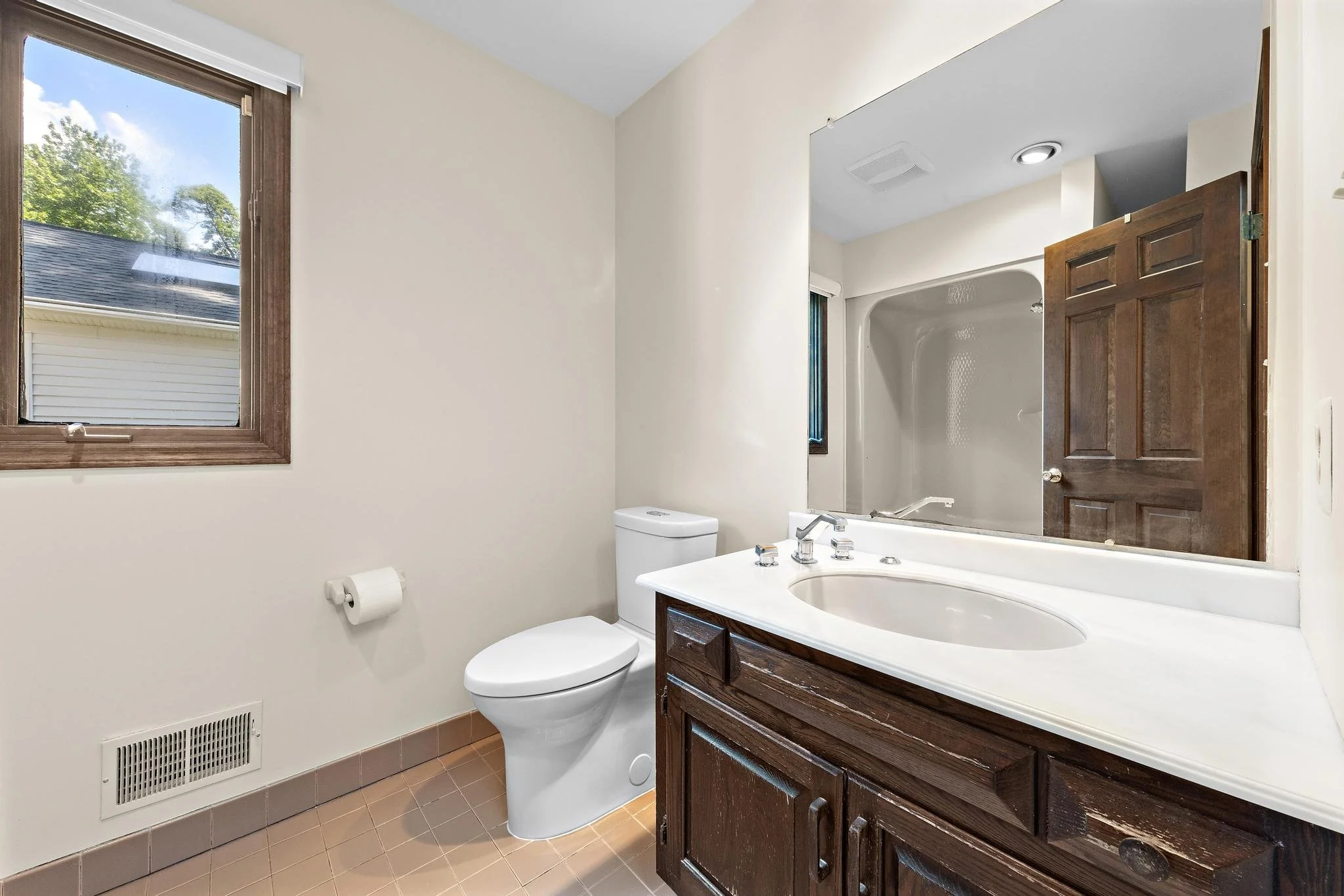 6 Cobblestone Ct (44).jpg