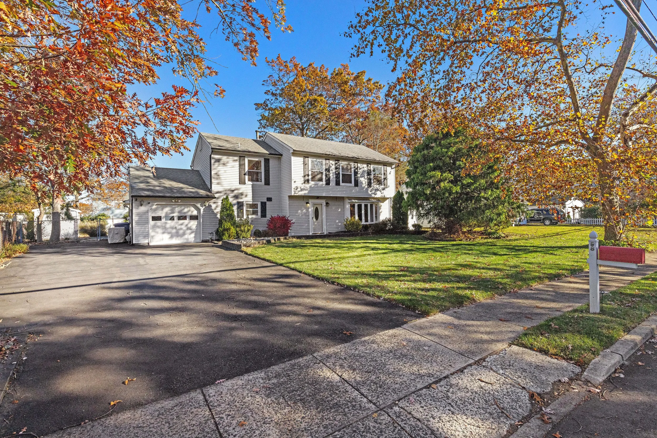 98 Maine St (1) copy.jpg