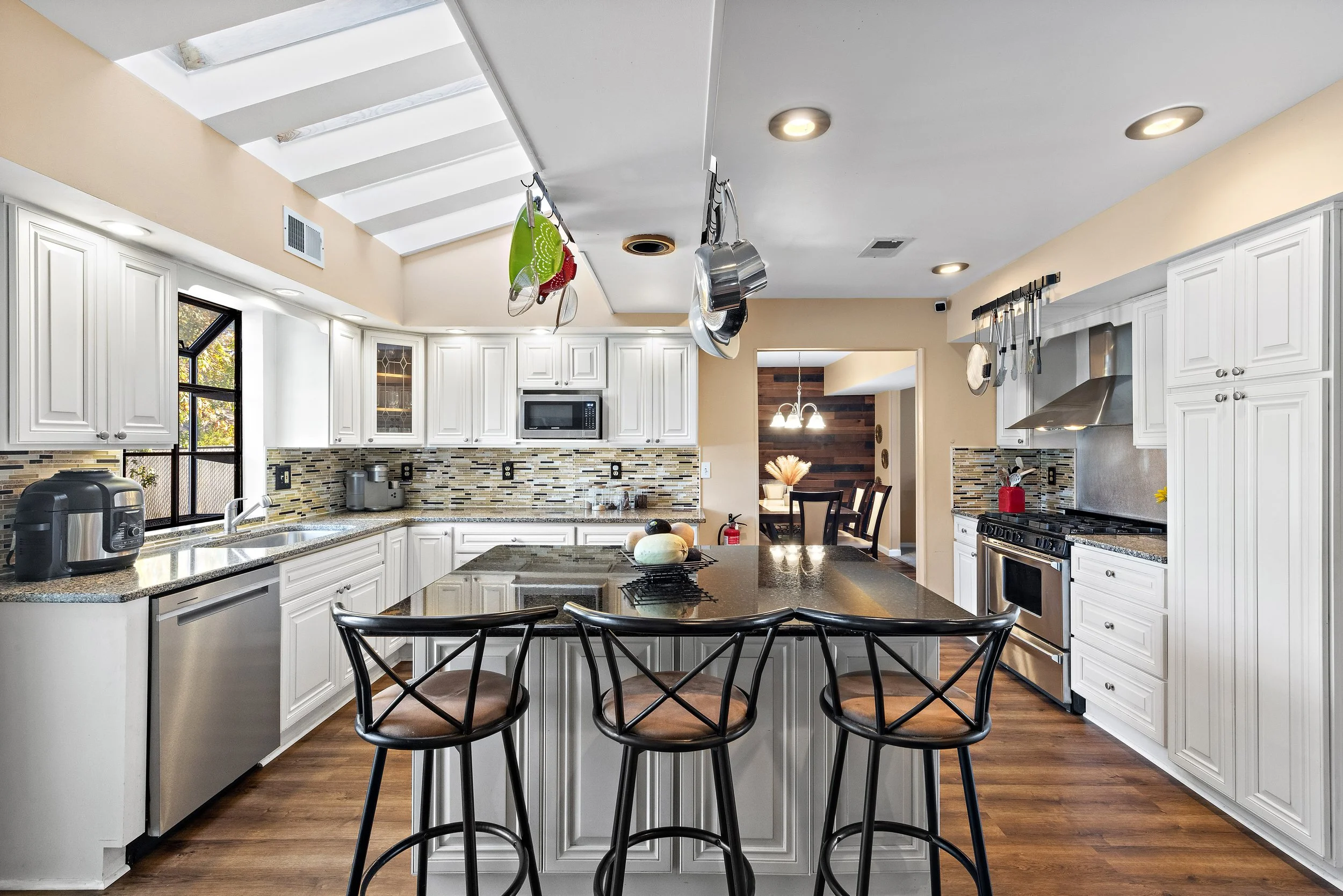 98 Maine St (24).jpg