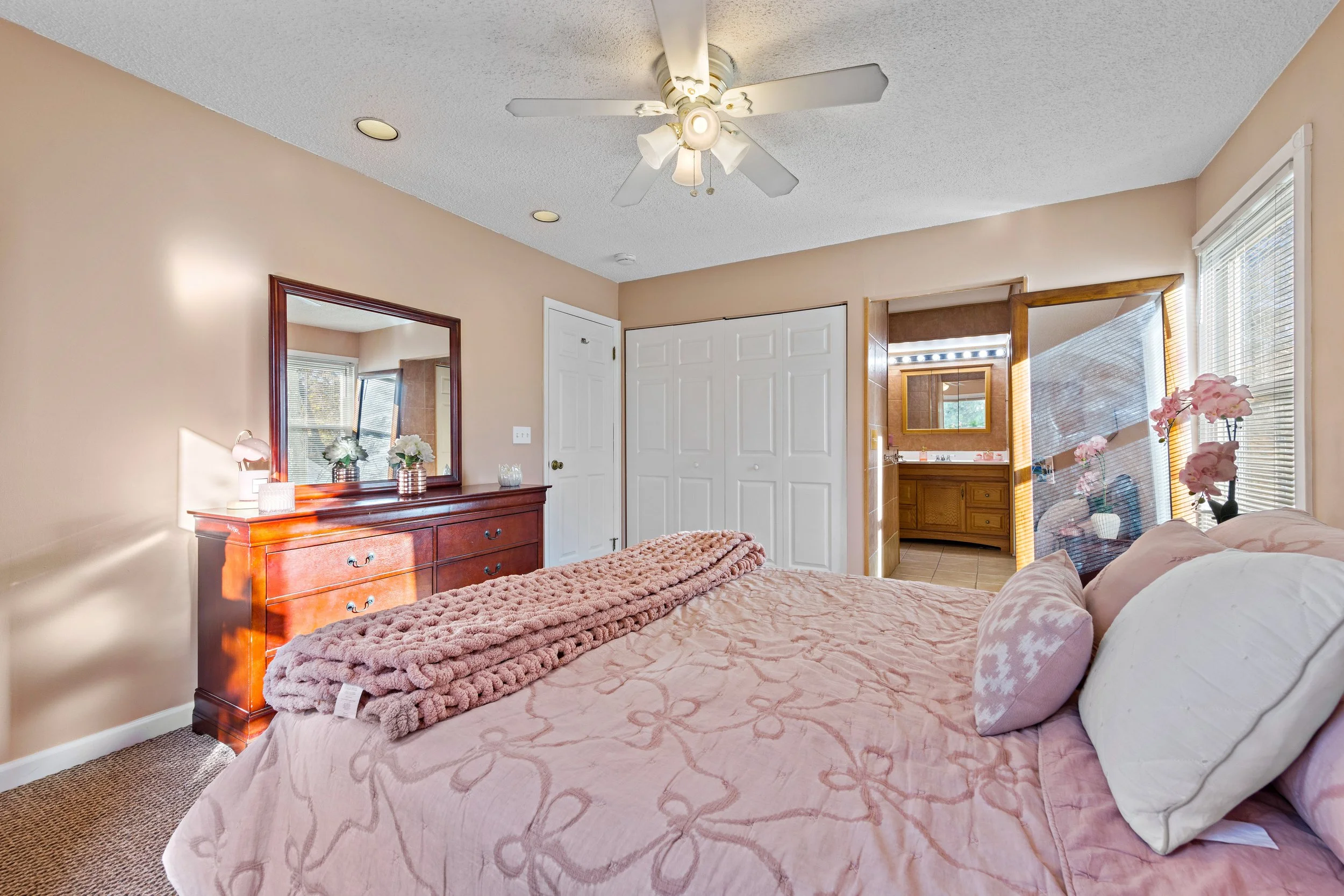 98 Maine St (35).jpg