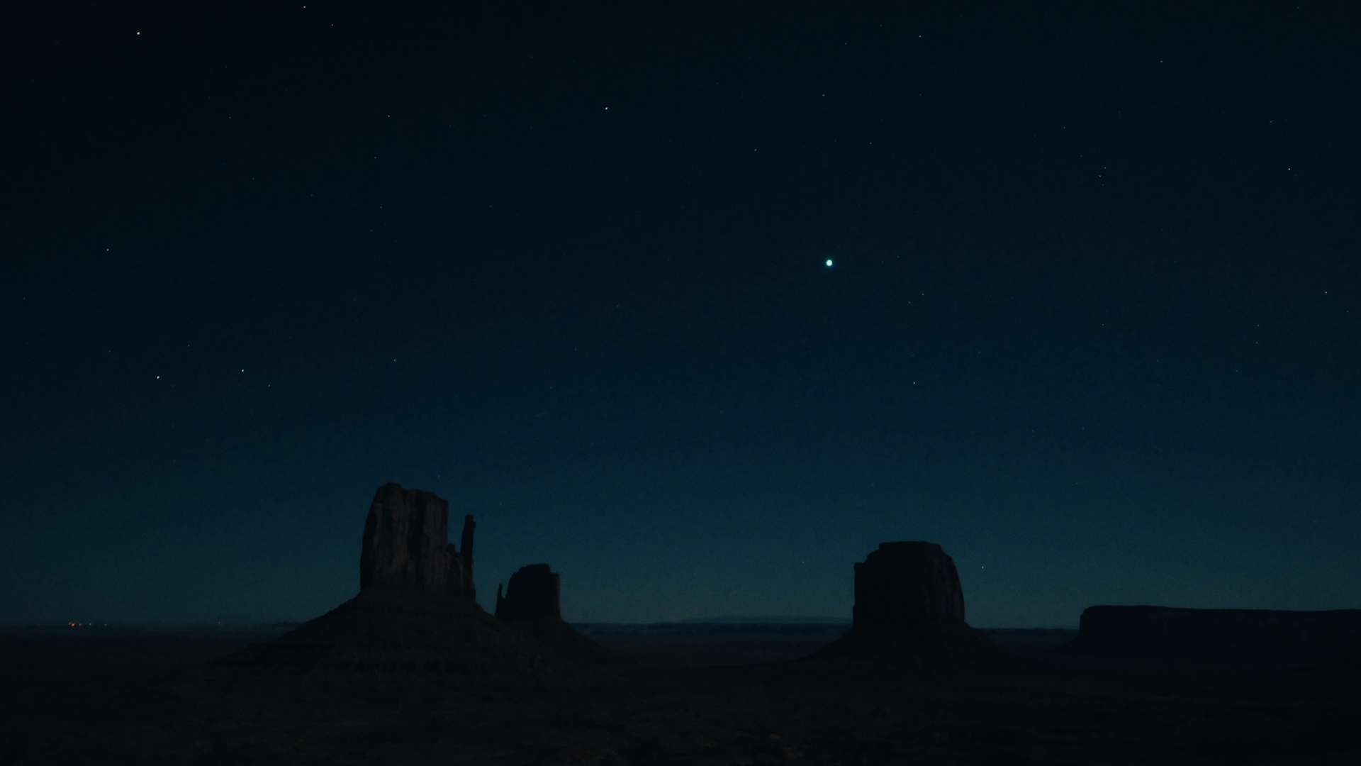 UFO-POV_Sizzle _COLOUR_MIX_01.mov.10_00_26_20.Still001.png