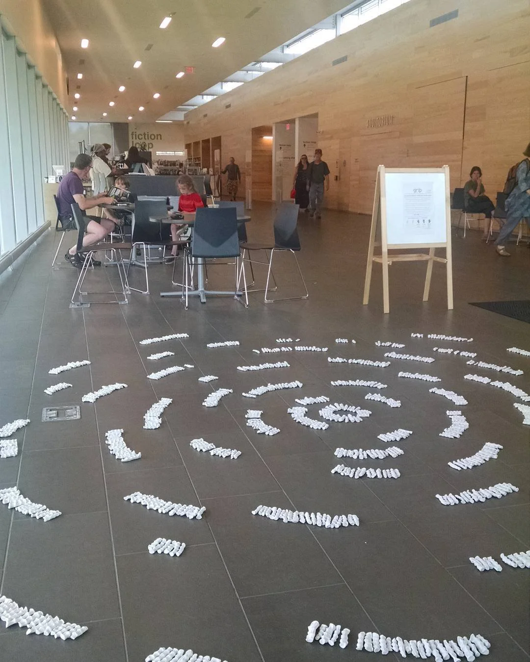 I'm really liking this wonderful spot indoors out of the heat and the black floor is a total plus for visuals!
Thanks #lawrencepubliclibrary 
#getagriplawrence 
#freestatefest