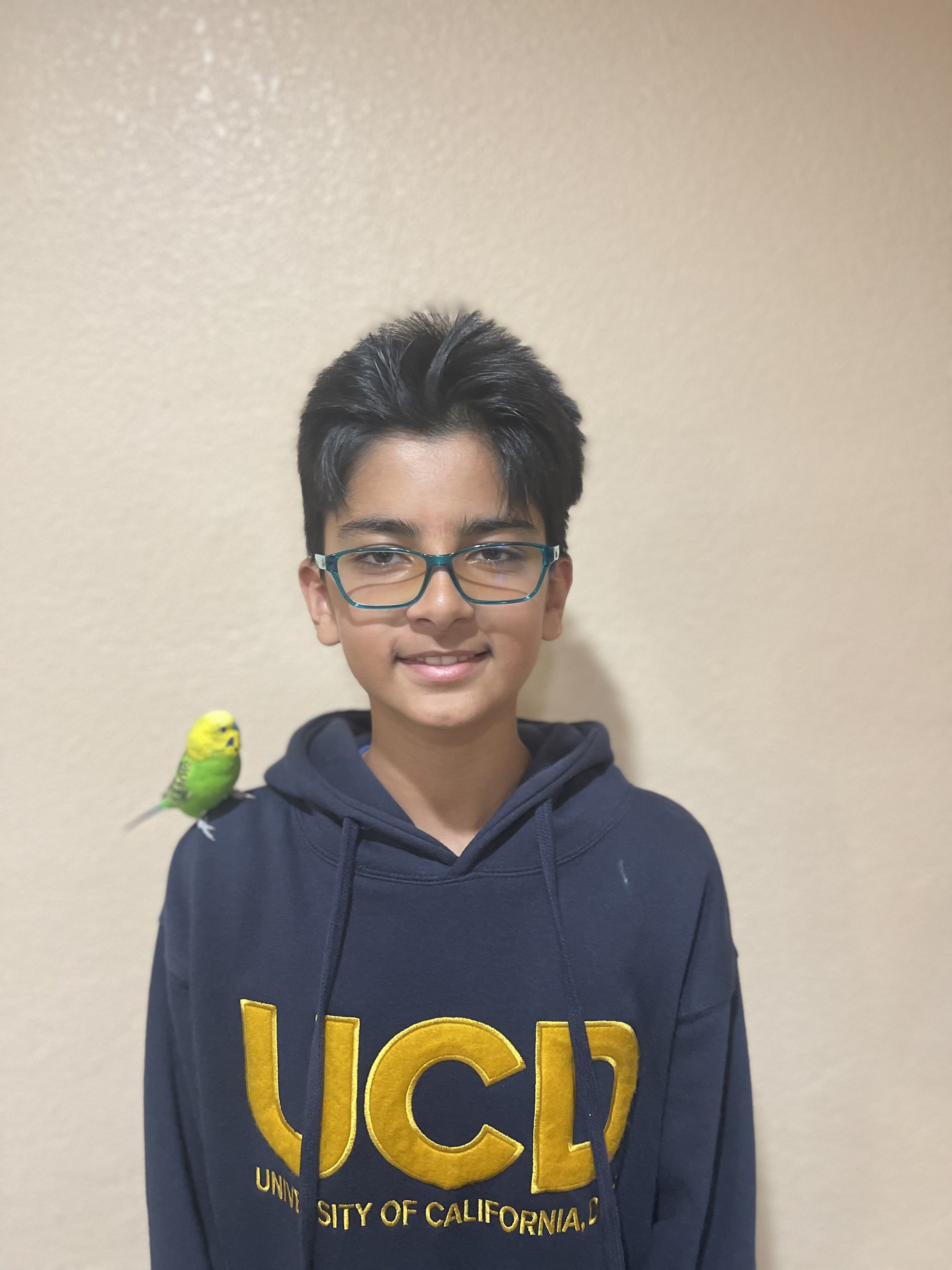  Hey Hornets! My name is Azaan Bodla and I will be a part of the Sales and Technology commission. Some hobbies of mine are playing basketball, video games, and reading. I love being at Horner and spending time having fun with my friends and peers. As