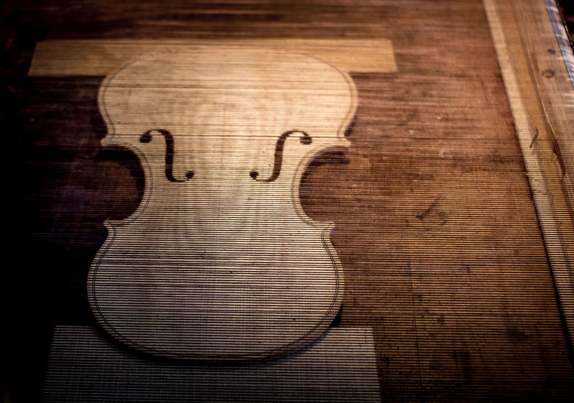 Carving of a violine