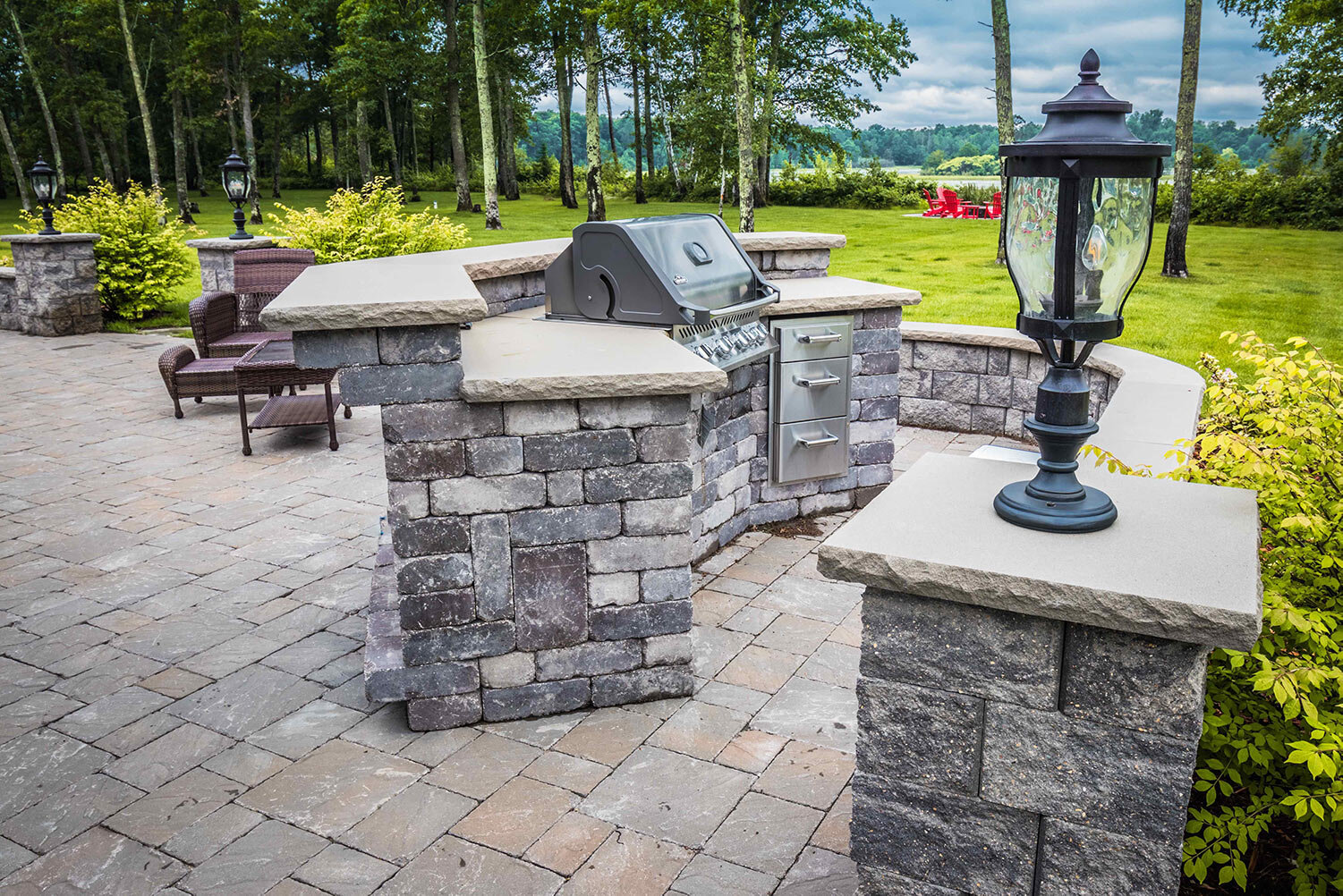 outdoor kitchen, grille, copper creek landscaping