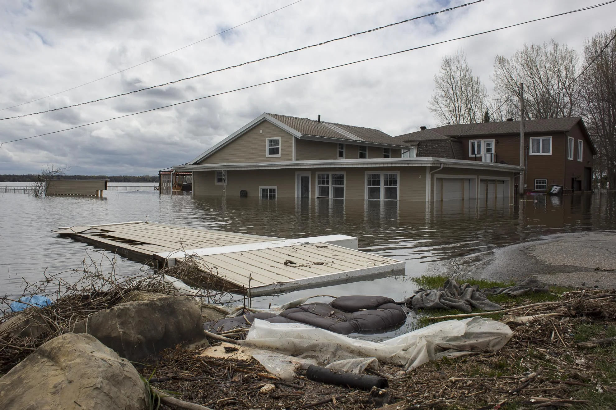  May 09, 2017 - Deux-Montagnes, Quebec, Canada: A house completly flooded stands in the water of  of the Two Mountains Lake. (Normand Blouin/Polaris) 