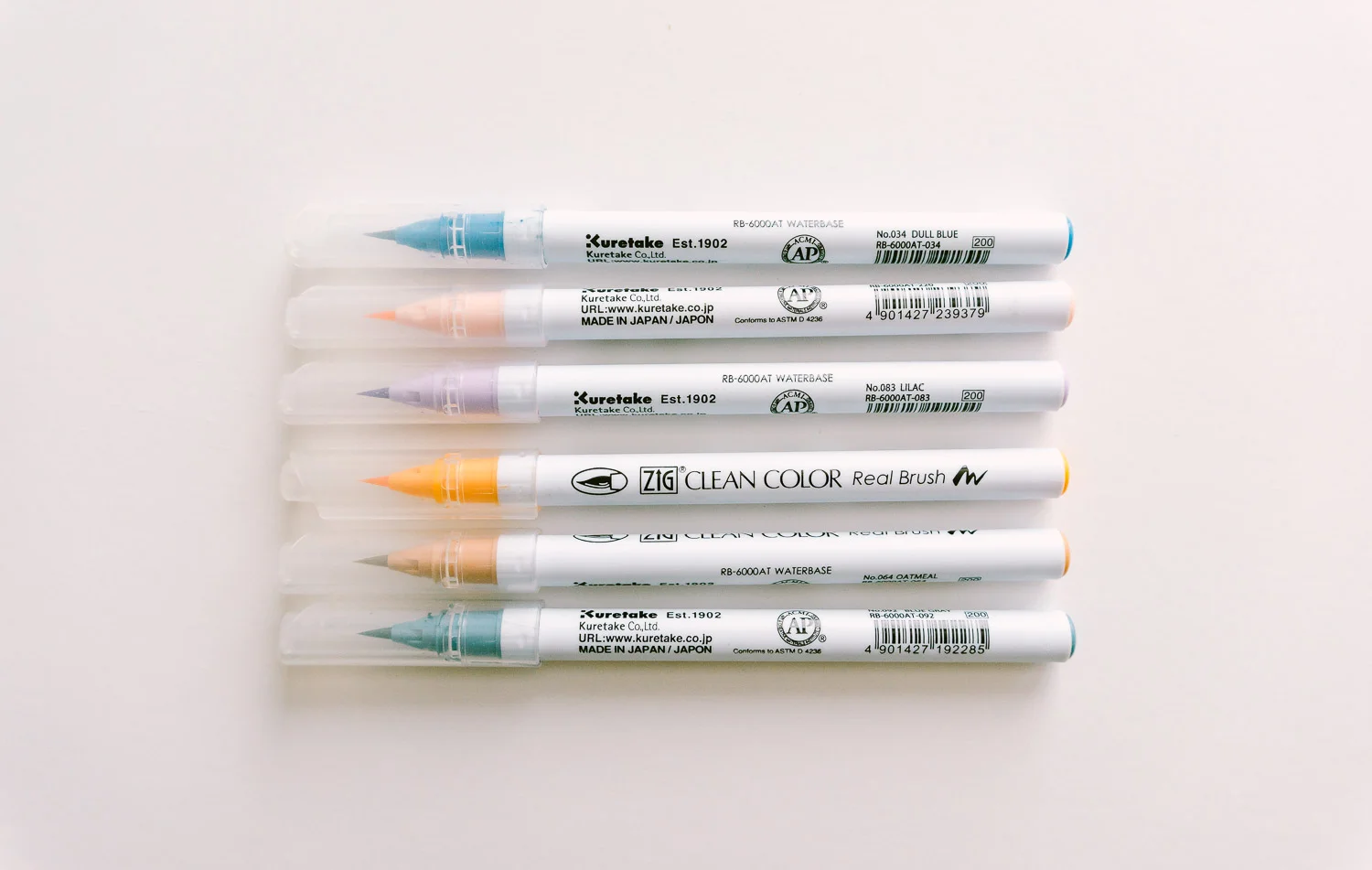 Utility Pouch Kuretake Markers.jpg