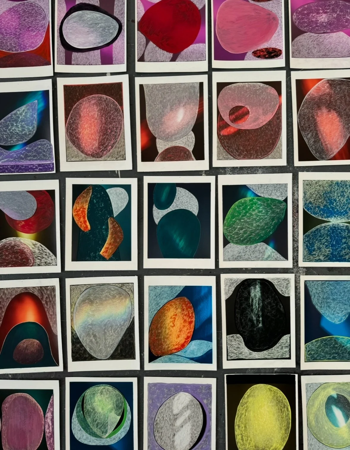 Small Circle Paintings *as grid