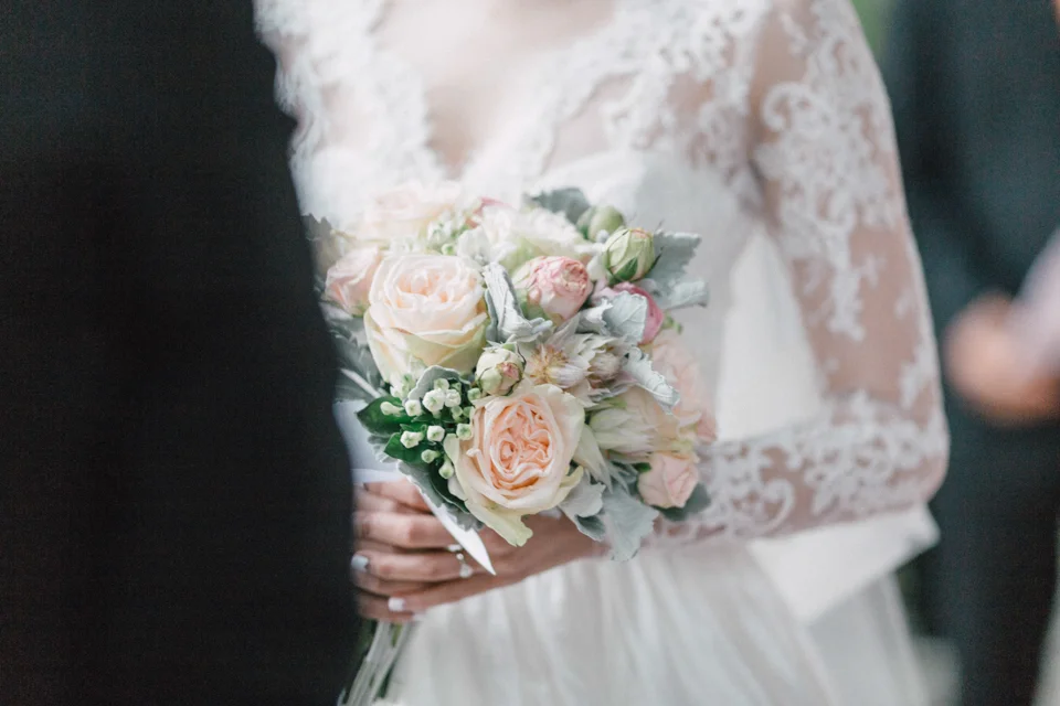 Vancouver fine art wedding photography l BetterSweet Photography at Hycroft manor