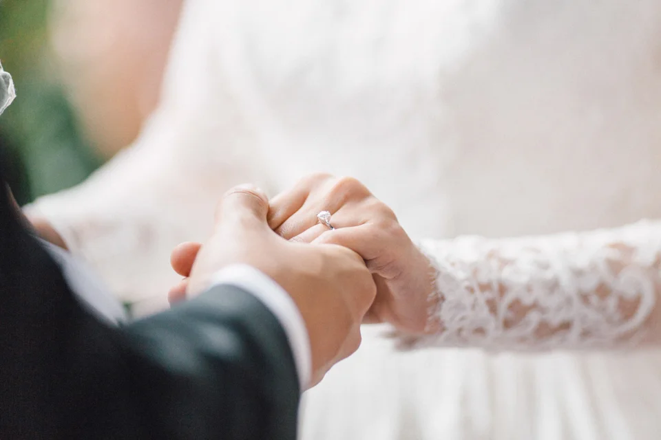 Vancouver fine art wedding photography l BetterSweet Photography at Hycroft manor