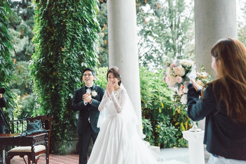 Vancouver fine art wedding photography l BetterSweet Photography at Hycroft manor